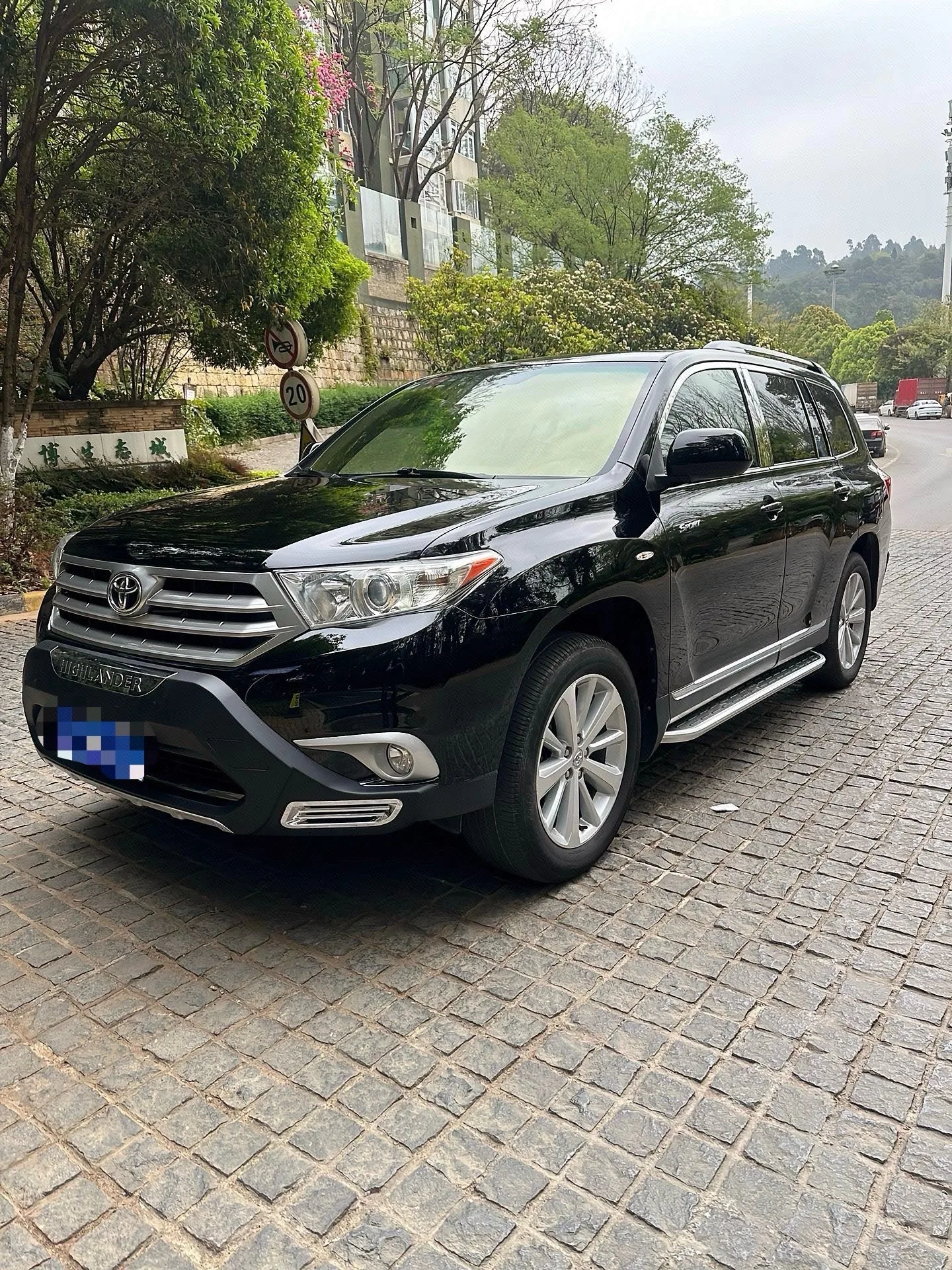 2012 Highlander 3.5L AWD 7-Seater Luxury Edition