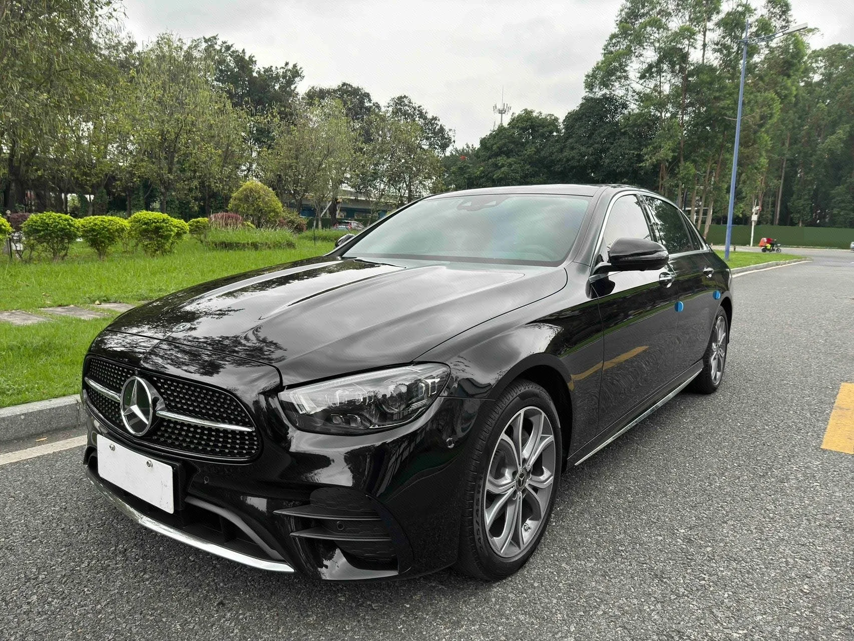 Mercedes-Benz E-Class 2021 E 300 L Premium