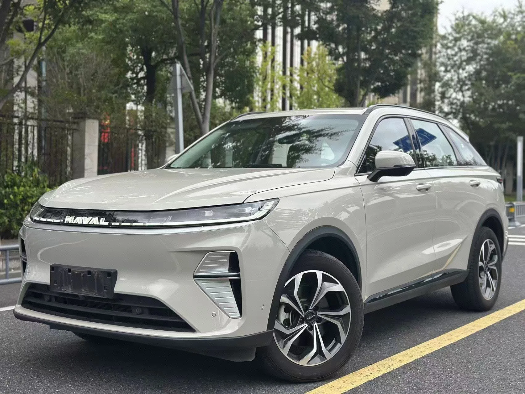 Haval 2025 Xiaolong MAX 1.5 Hi4 165 Ultra Intelligent Driving Edition (Automatic Transmission)