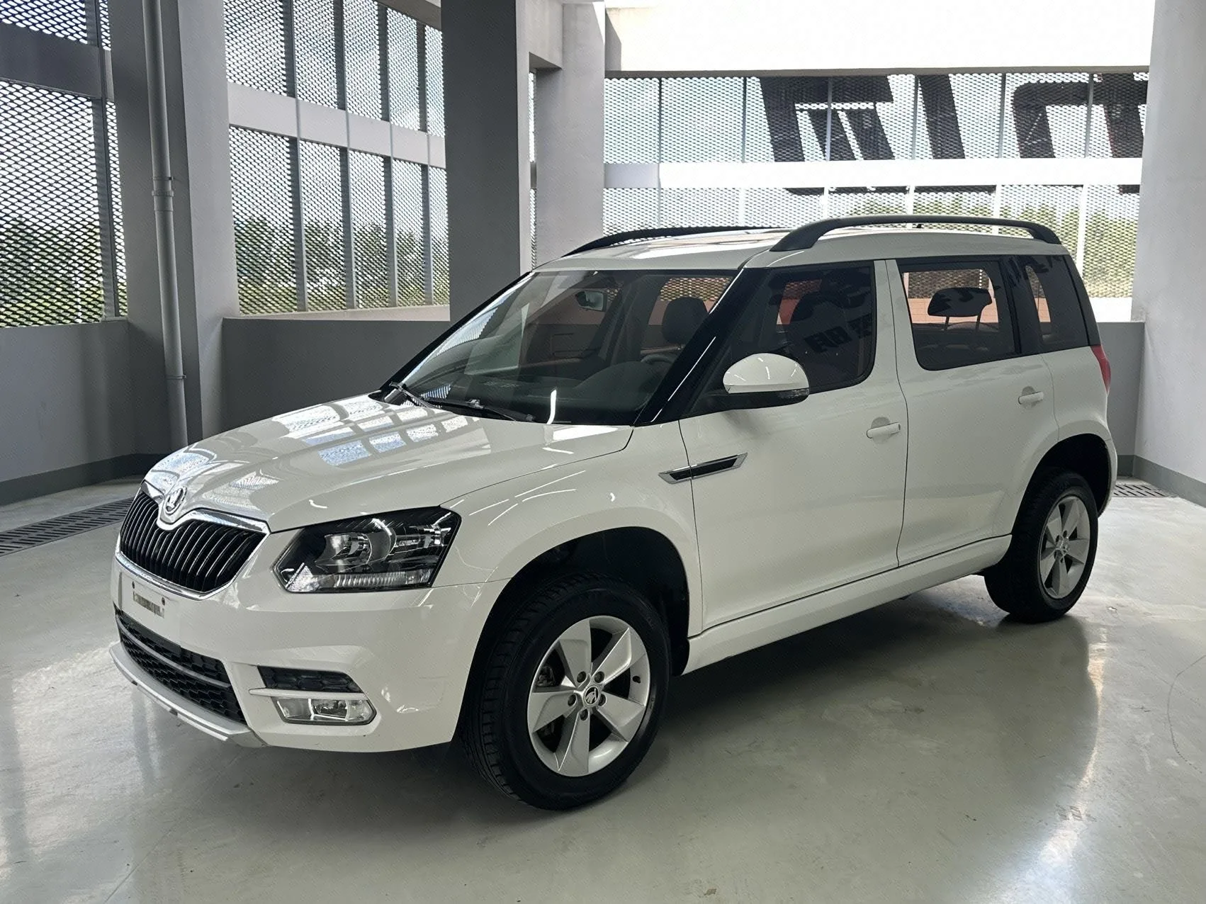 Skoda 2016 Yeti 1.6 "Forward" Edition, Manual Transmission