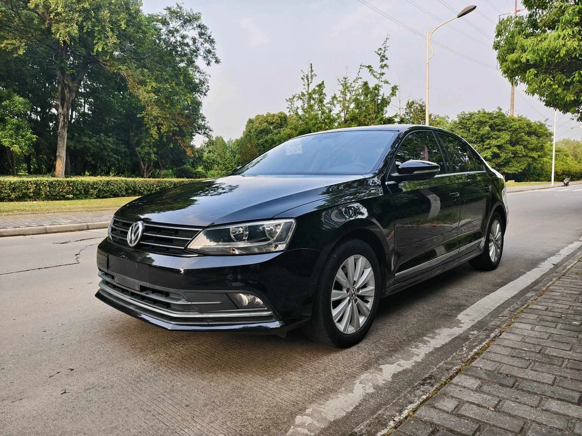 2015 Volkswagen Sagitar 1.6L Automatic Comfort Model