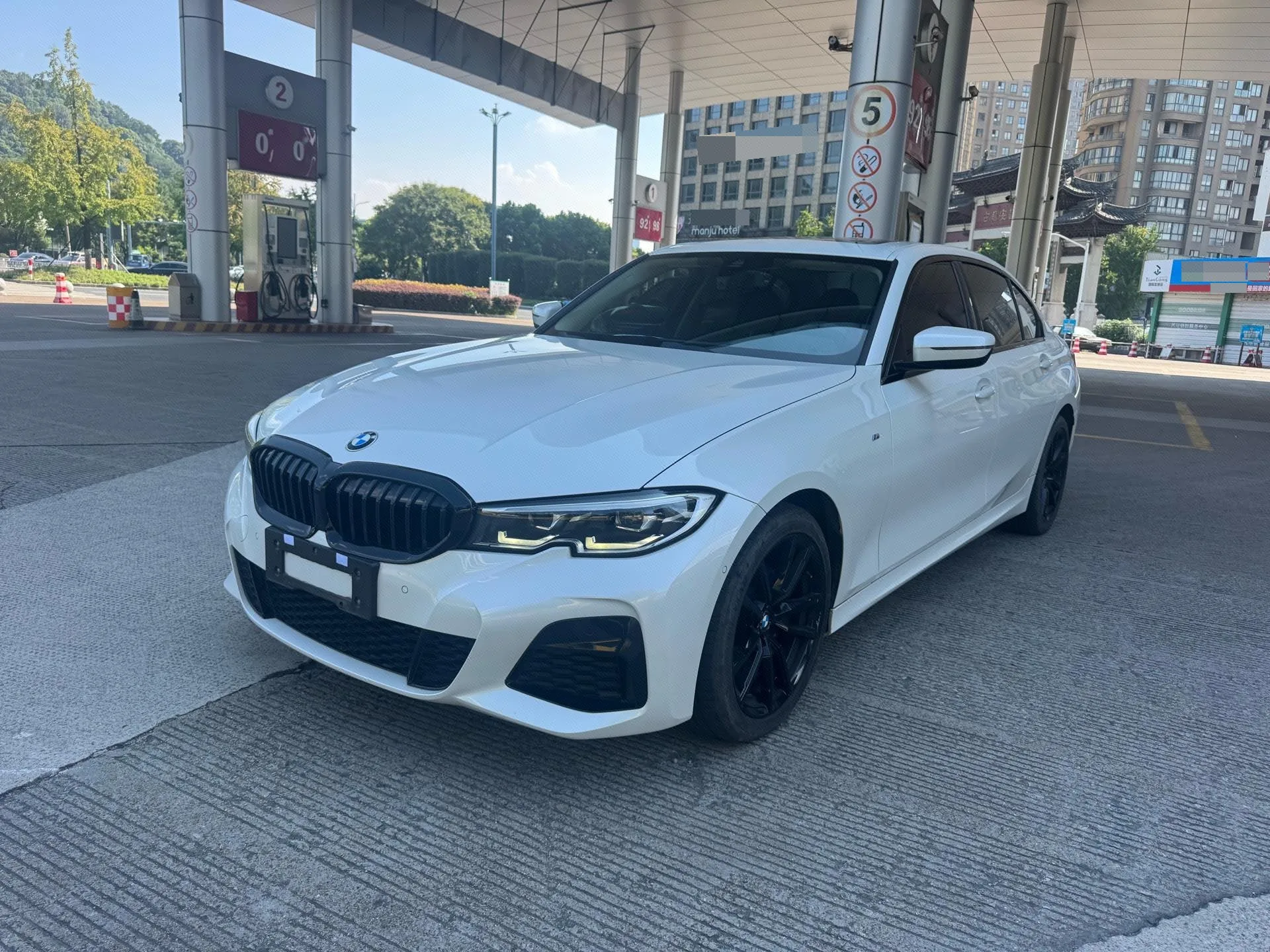2020 BMW 3 Series 325Li M Sport Package