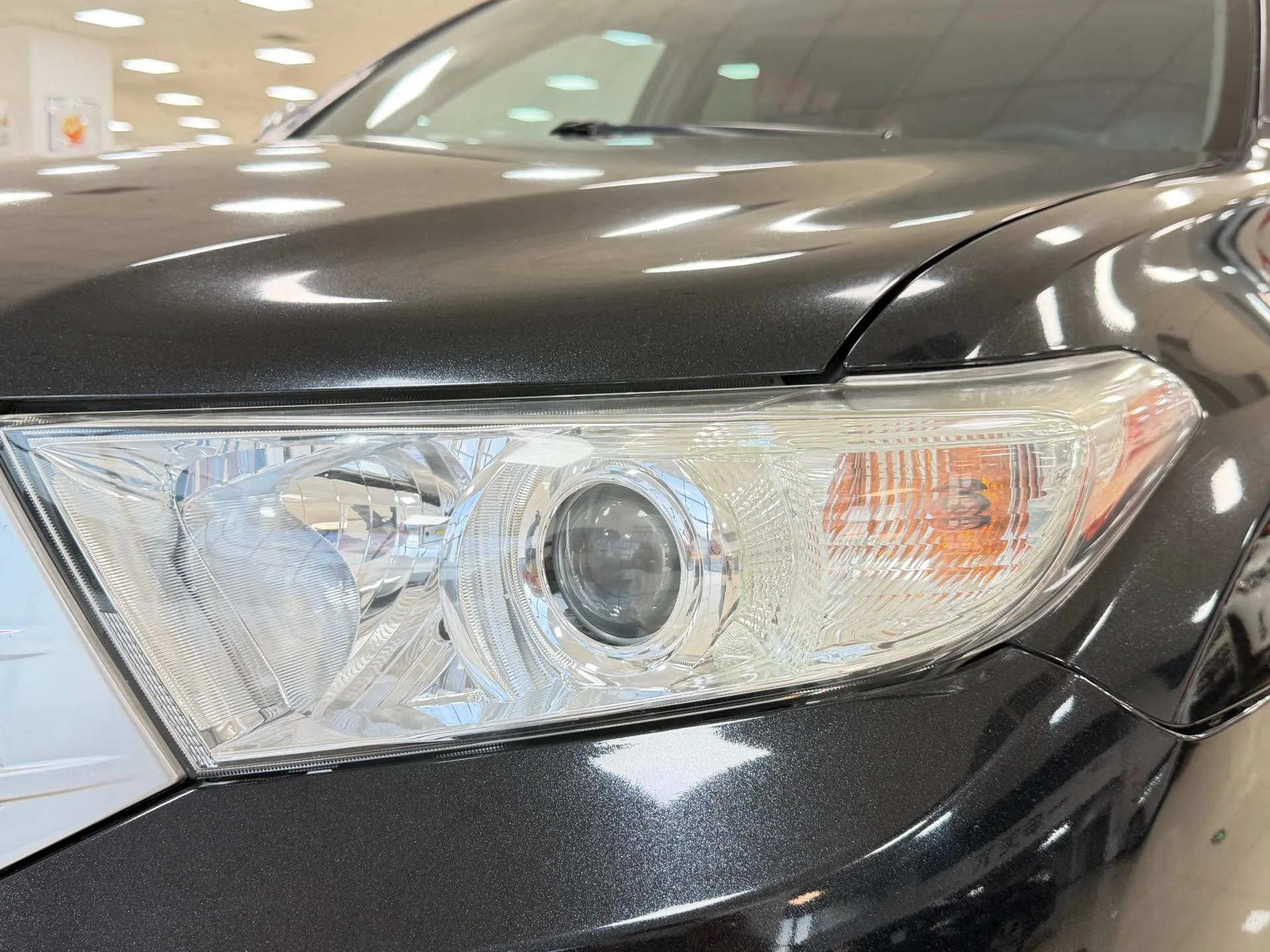 2012 Highlander 2.7L 2WD 7-seater Luxury Navigation Edition