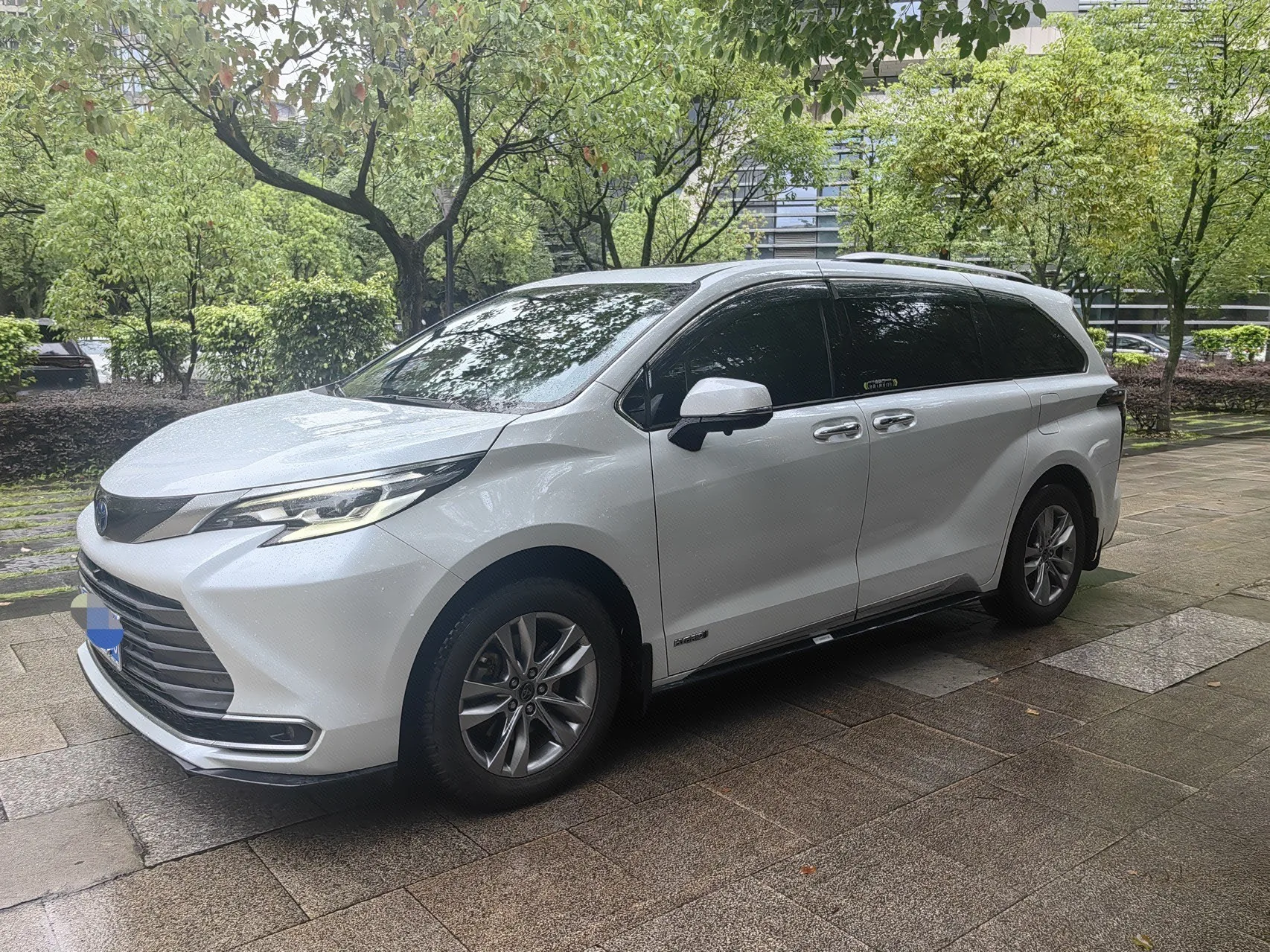 2021 Sienna 2.5L Hybrid Premium Edition
