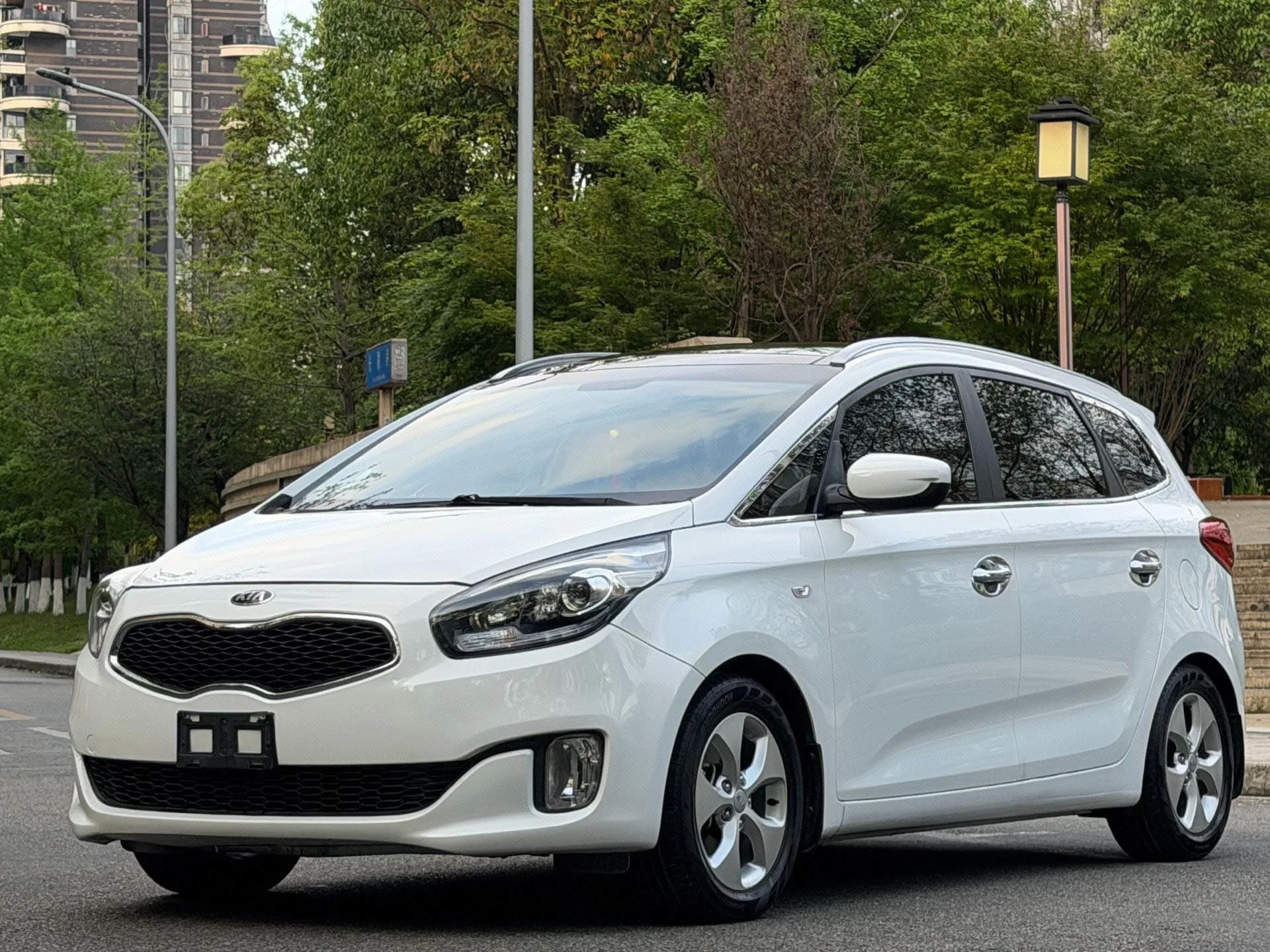 Jiale 2013 Model Year 2.0L 5-Seater Automatic Standard Edition, National IV Emission Standard
