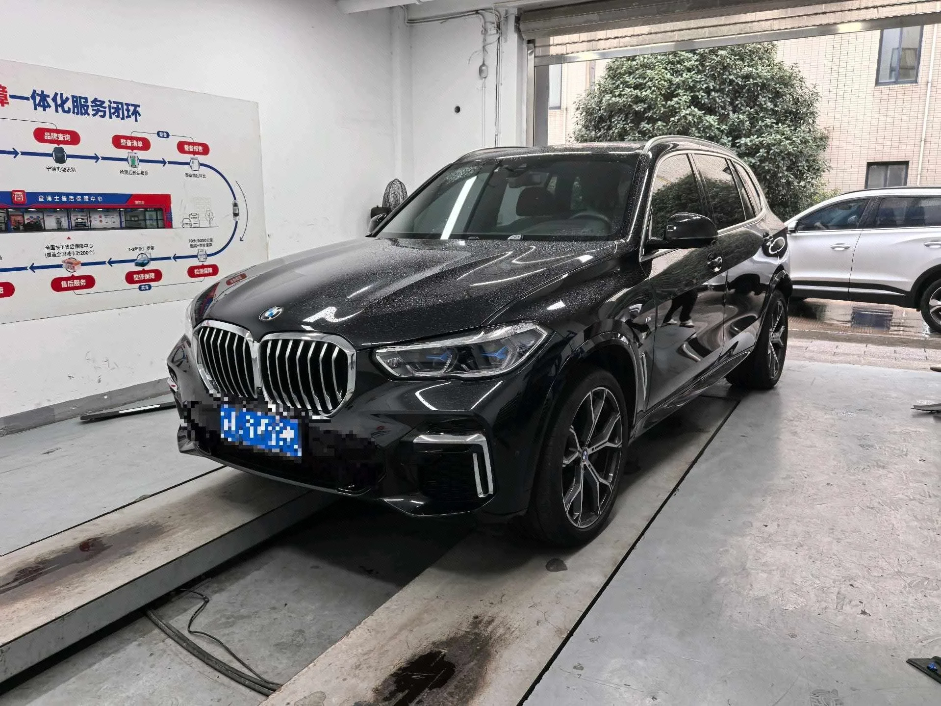 BMW X5 2022 xDrive 40Li M Sport Package