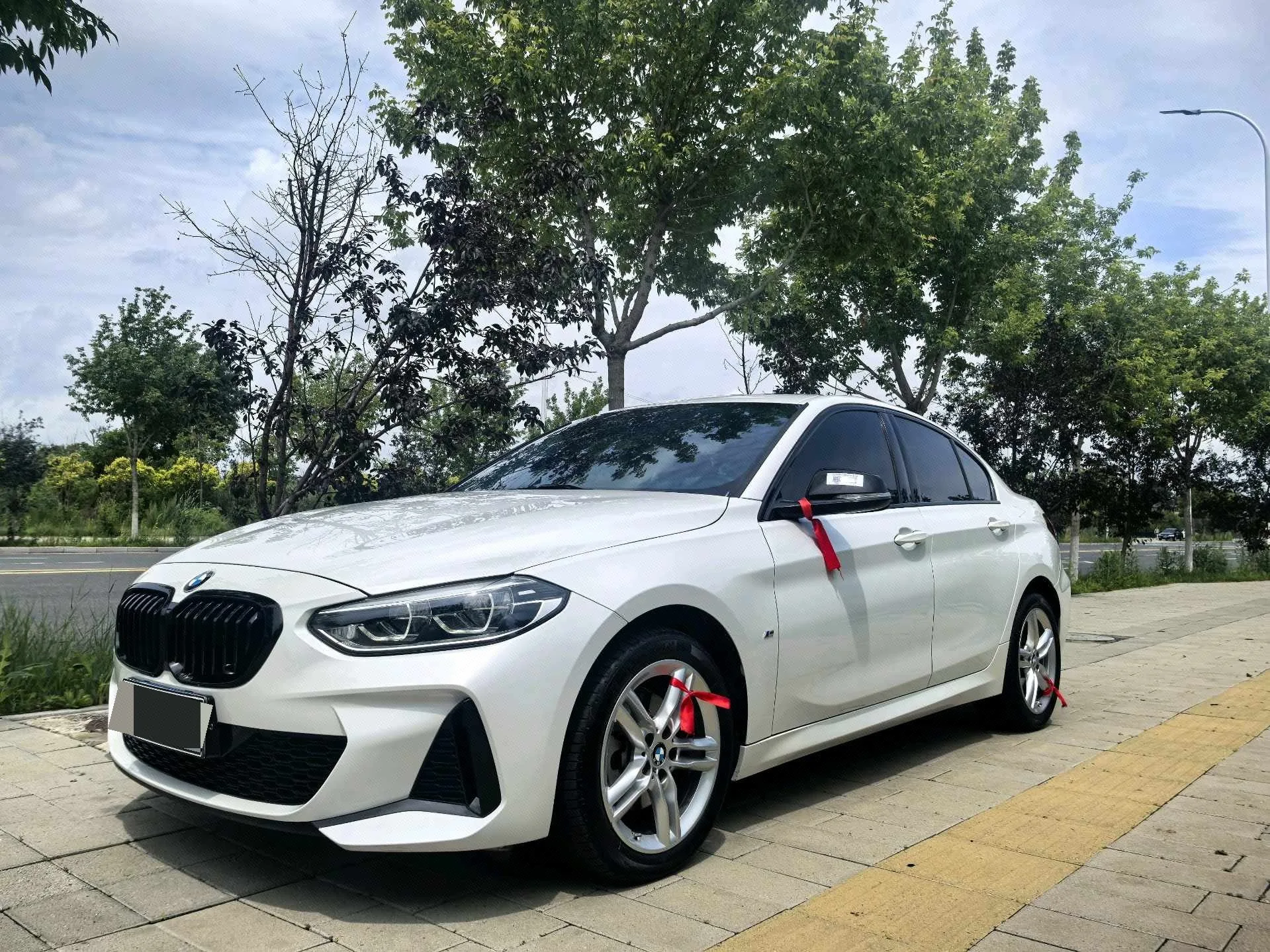 2023 BMW 1 Series 120i 1.5T M Sport Shadow Edition Automatic