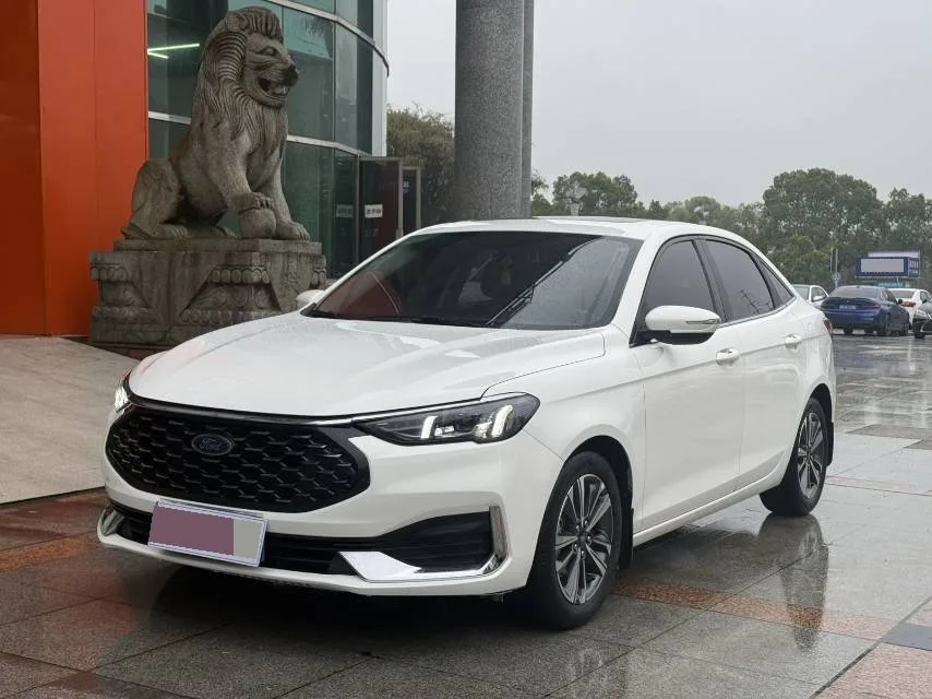 Ford Focus 2021 1.5L Automatic Diamond Edition