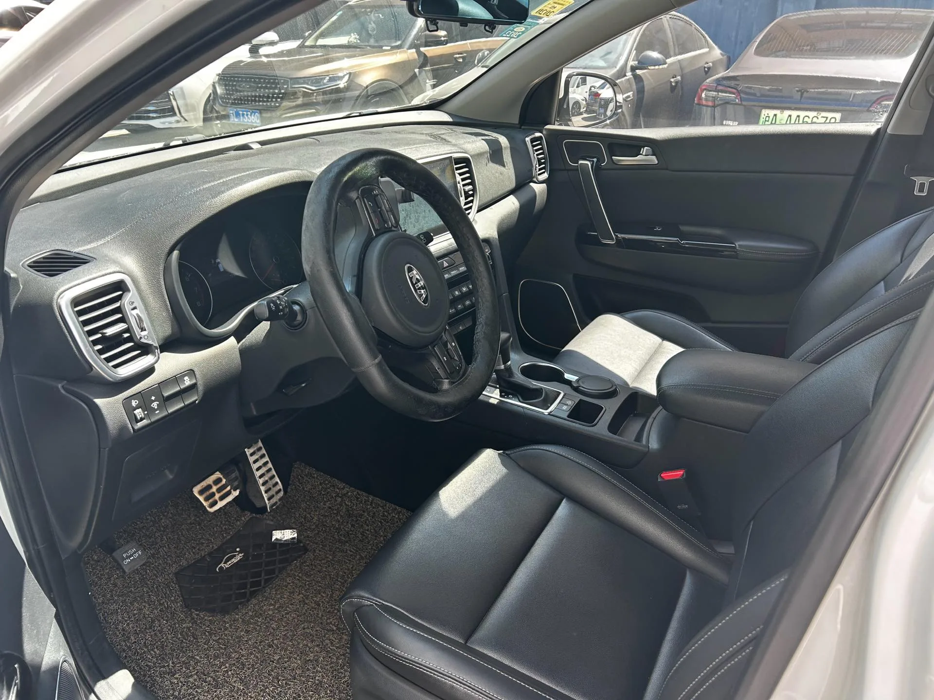 Kia KX5 2016 1.6T Automatic 2WD Premium