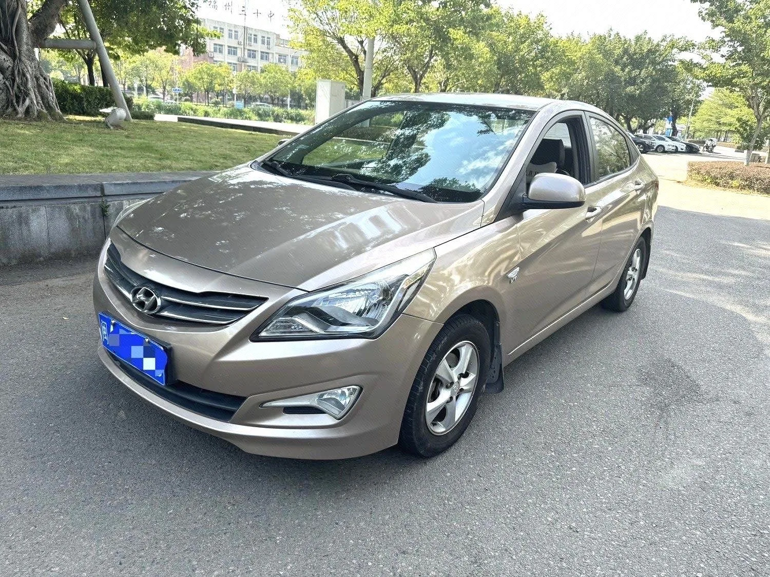 2014 Hyundai Reina 1.4L Automatic Intelligent GLS