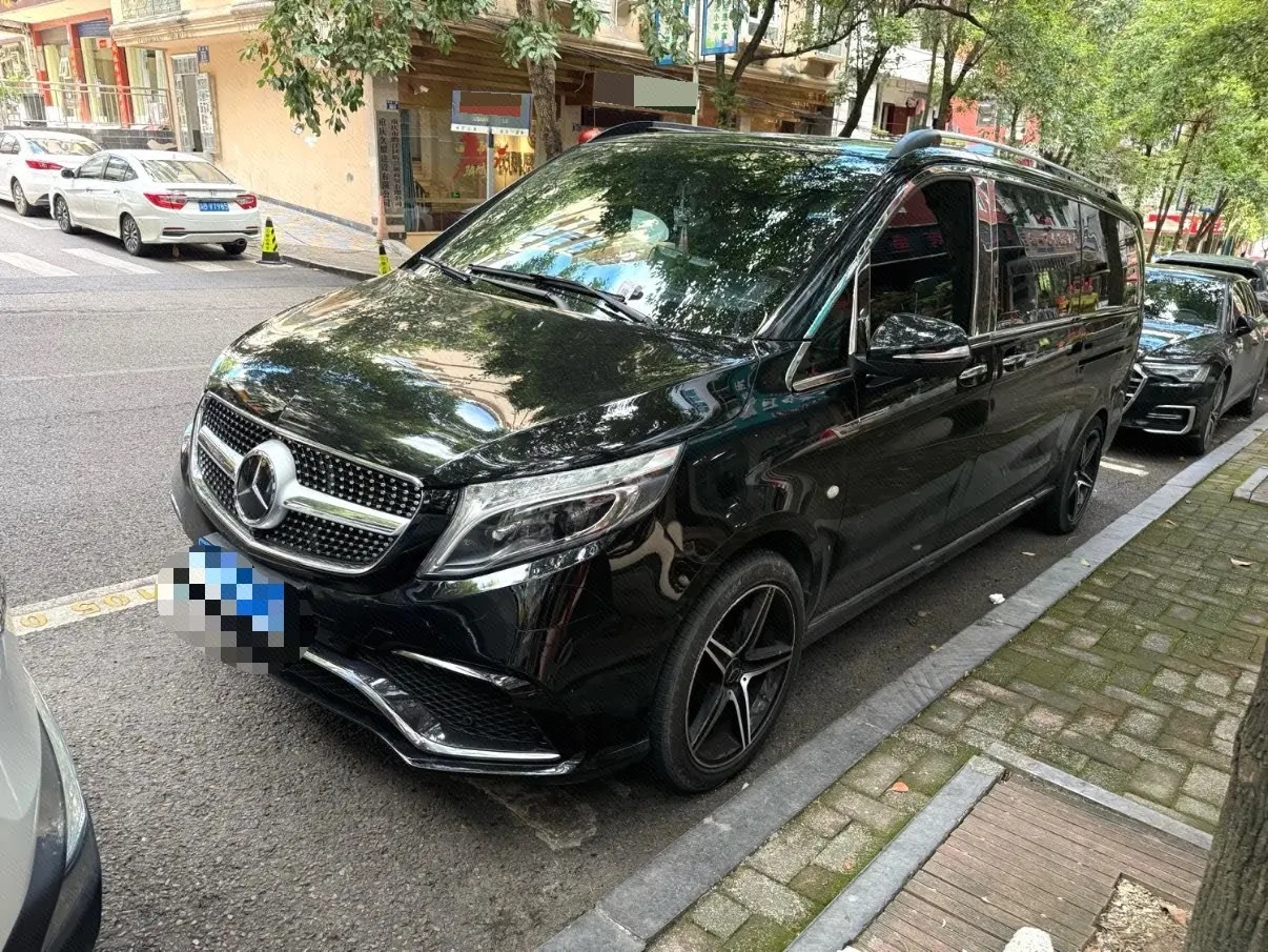 2016 Nissan Vito 2.0T Elite Edition 9-seater