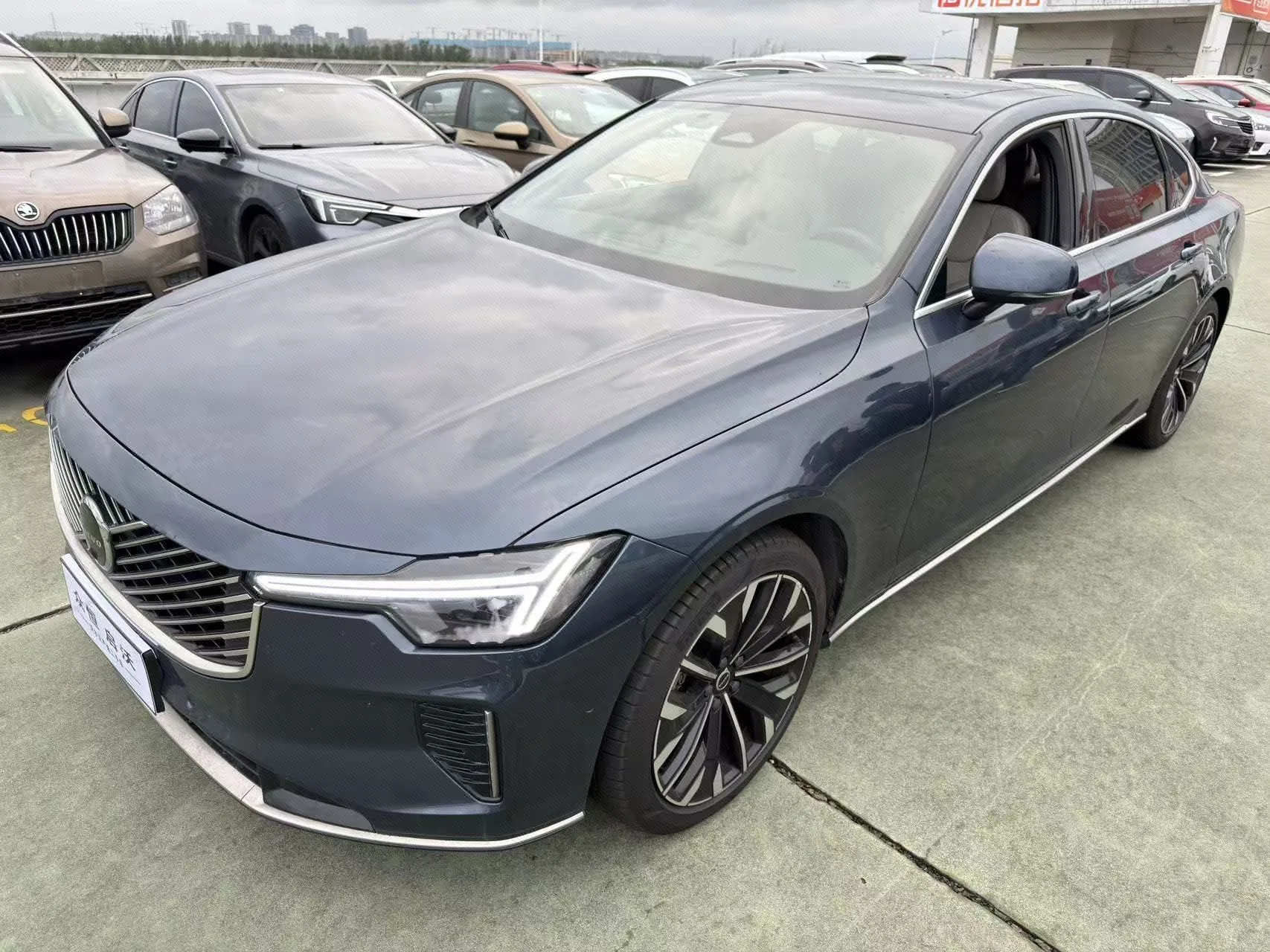 2026 Volvo S90 48V 2.0T B5 Inscription Luxury Edition Automatic
