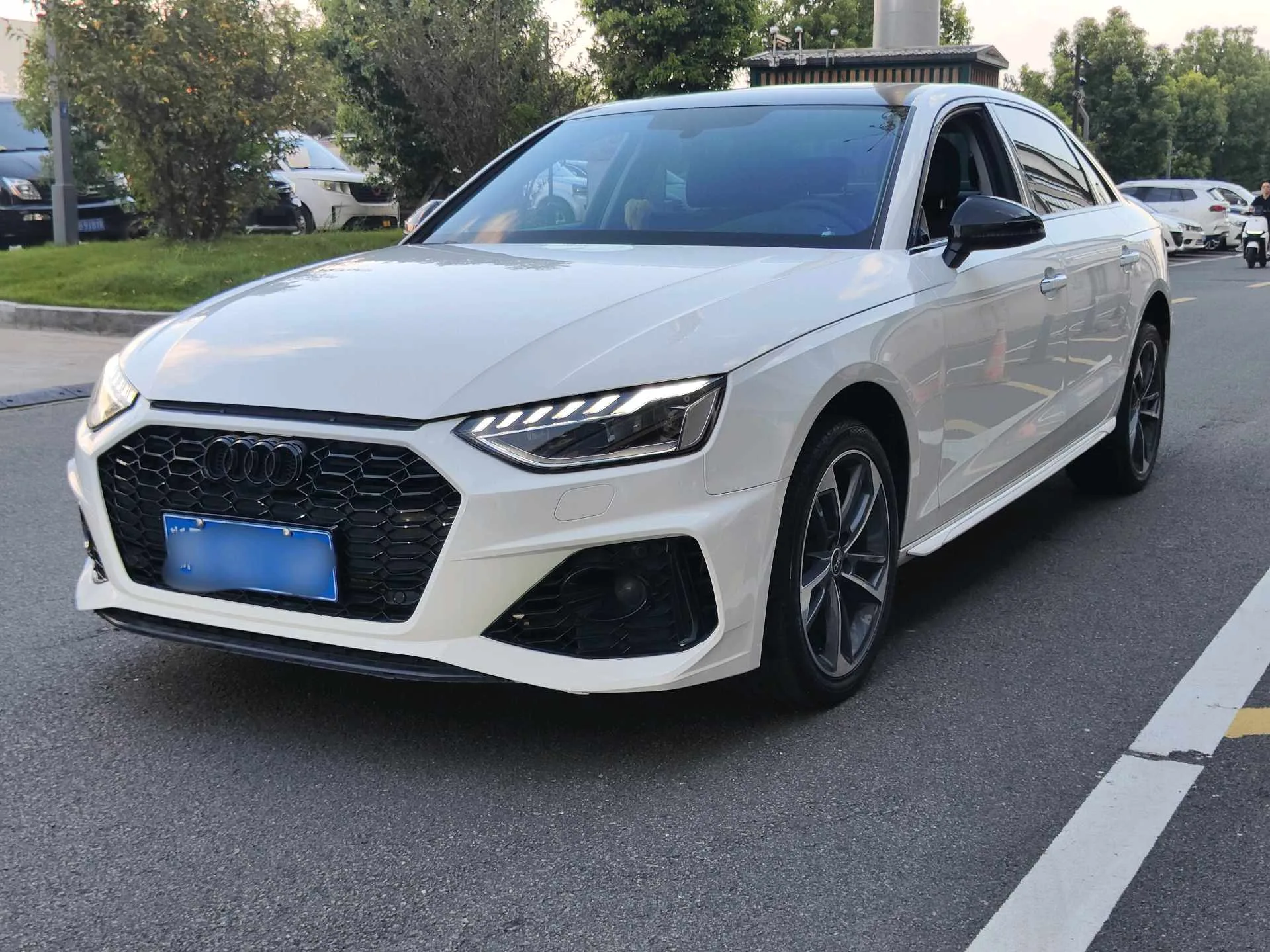 Audi A4L 2022 40 TFSI Fashion Dynamic Edition
