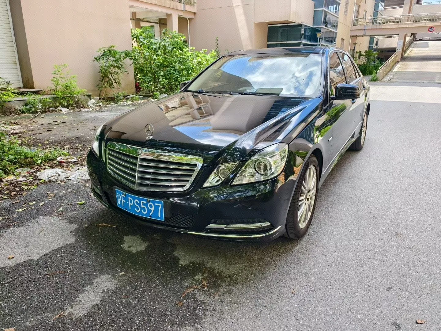 Mercedes-Benz E-Class (Imported) 2010 Model Year E 200 CGI Elegance