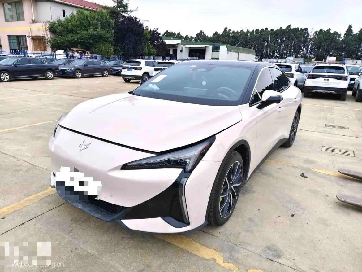 Arcfox Alpha S5 2024 560MAX 185kW