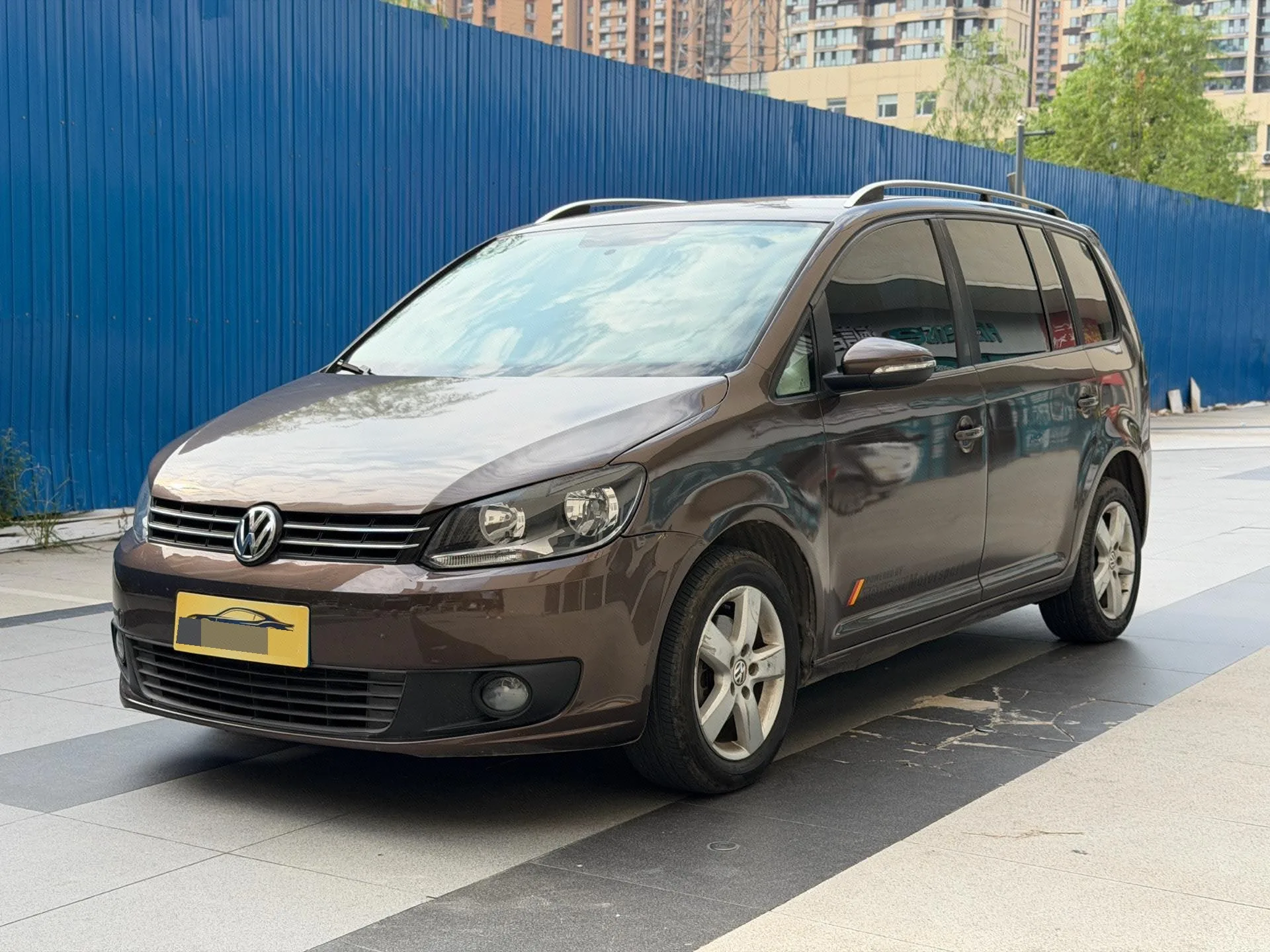 Volkswagen 2013 Touran 1.4TSI 5-Seater Style Edition, Manual Transmission