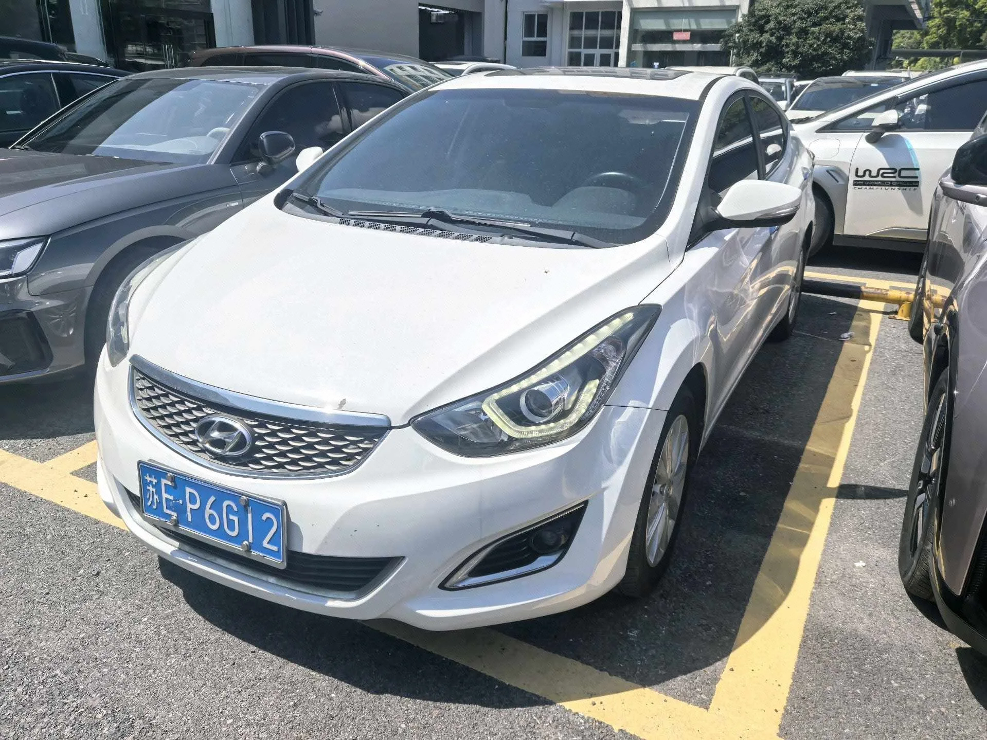 Hyundai Elantra 2016 1.6L Automatic Smart Edition