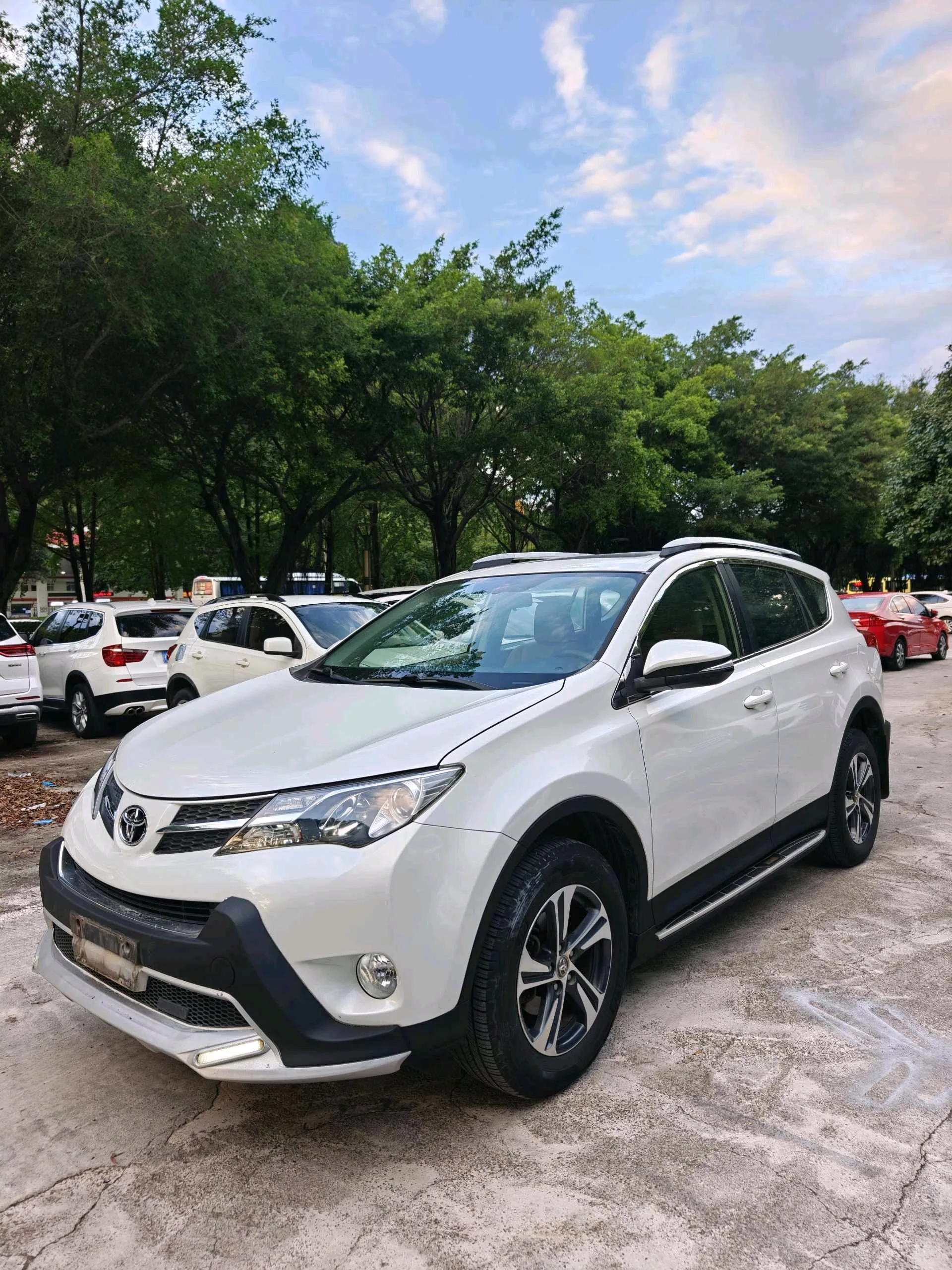 2015 RAV4 2.0L CVT 2WD Fashion Edition