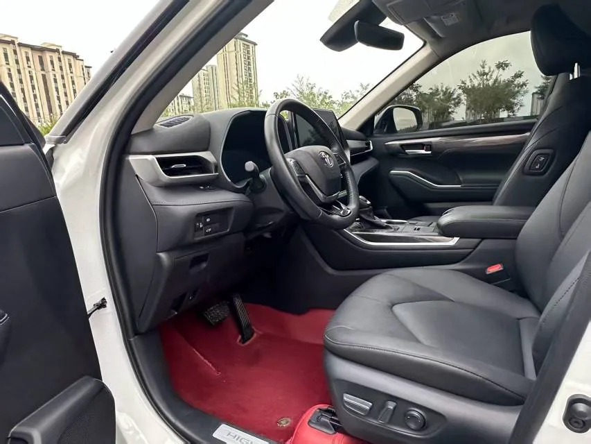 Toyota 2024 Highlander Hybrid 2.5L CVT Intelligent Electric Hybrid AWD Premium Edition 7-seater Automatic Transmission