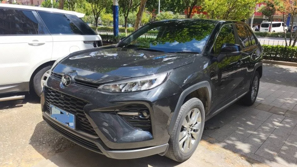 2020 Toyota RAV4 2.0L CVT 2WD Luxury Edition