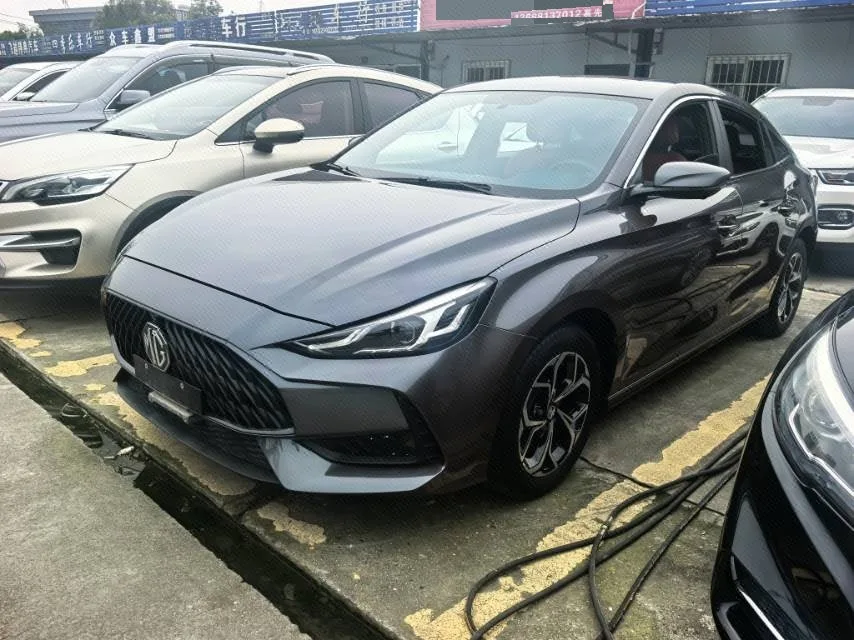MG5 2021 180DVVT CVT Youth Luxury Edition