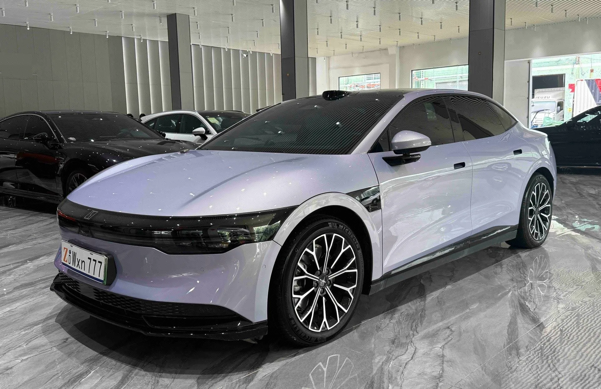 Jike 2025 Model Jike 007 Rear-Wheel Drive Intelligent Driving Edition 75kWh Automatic