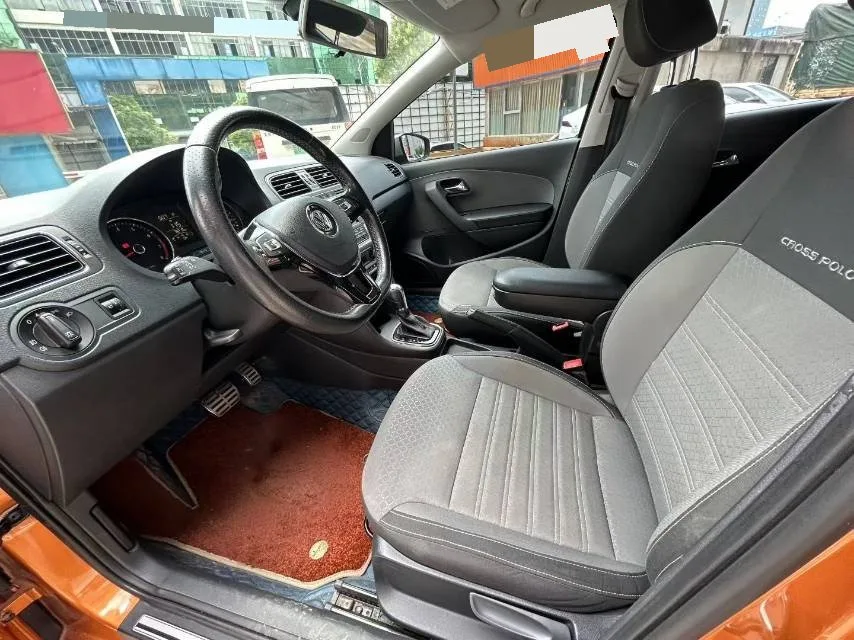 2014 Polo 1.6L Cross Polo Automatic