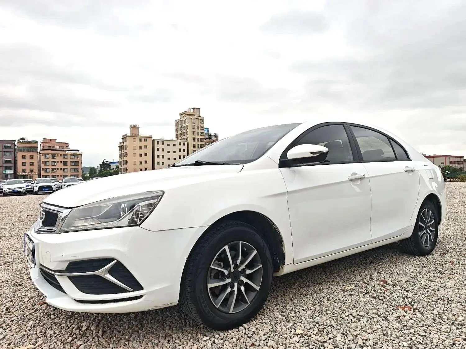 Geely 2019 Emgrand—Sedan 1.5 Leading Edition Luxury Model, Manual Transmission