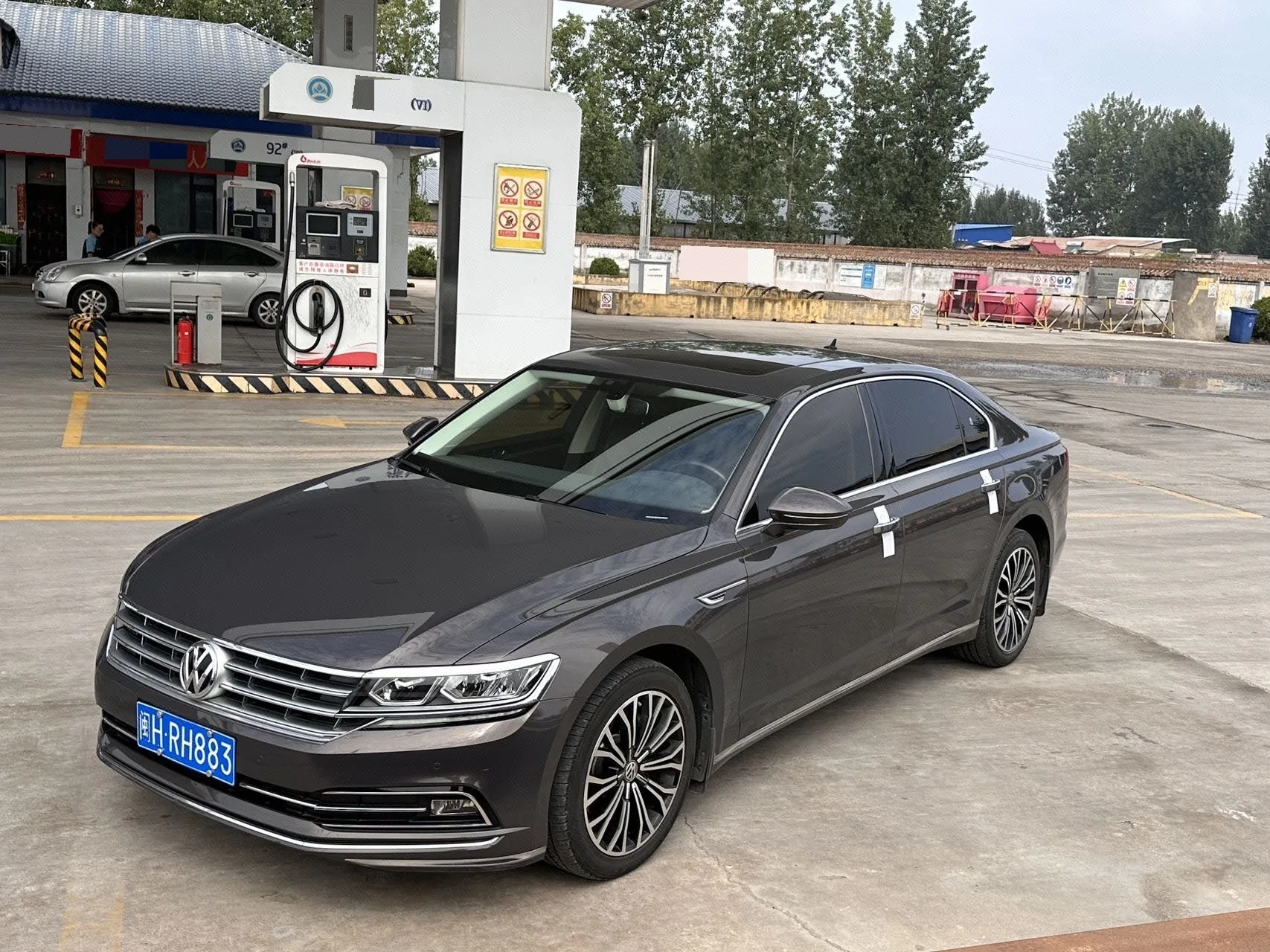 Phideon 2018 Model Year 380TSI Front-Wheel Drive Luxury Edition