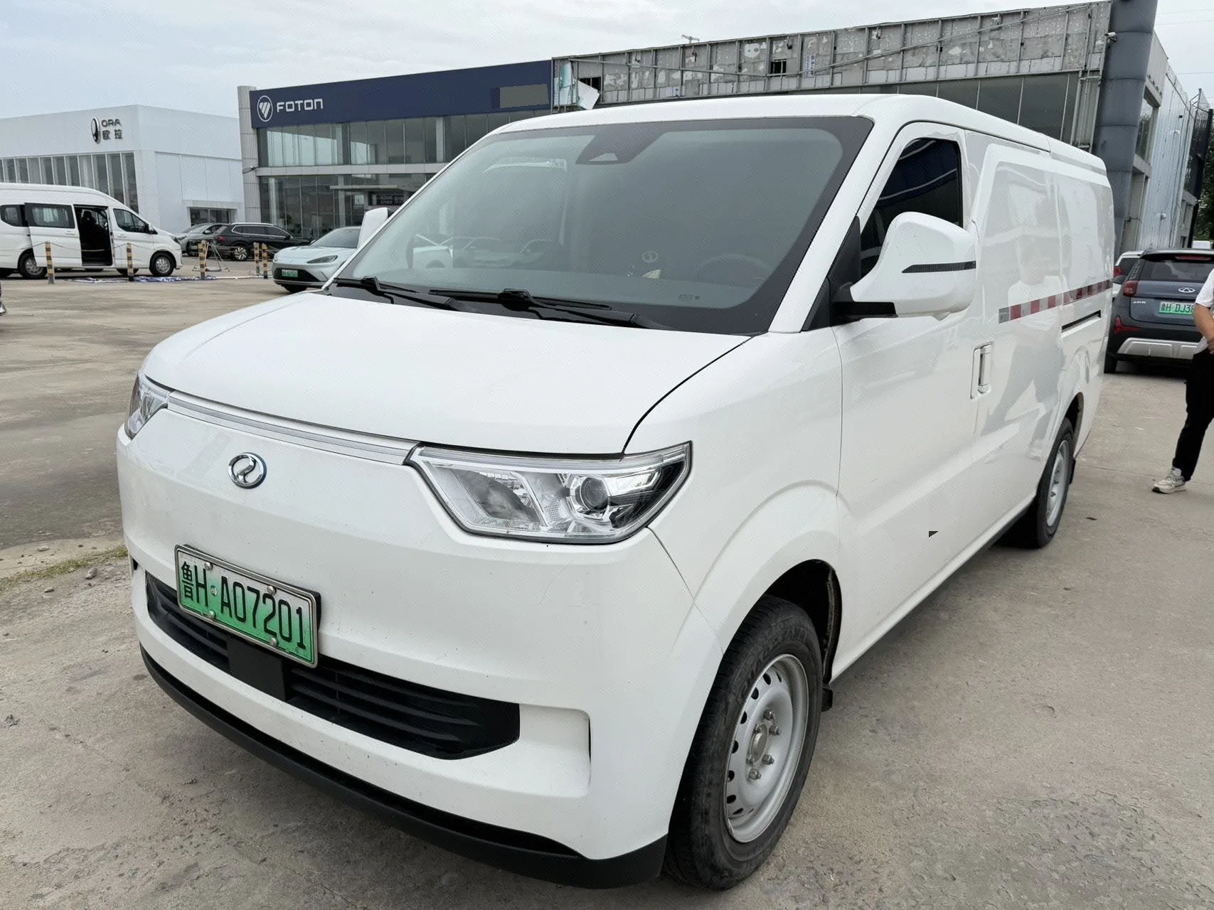 Ruichi 2025 EC75 Smart Drive Super Charge Edition, Transcendence I, Peak Battery 52.16 kWh, 2-Seater, Automatic Transmission