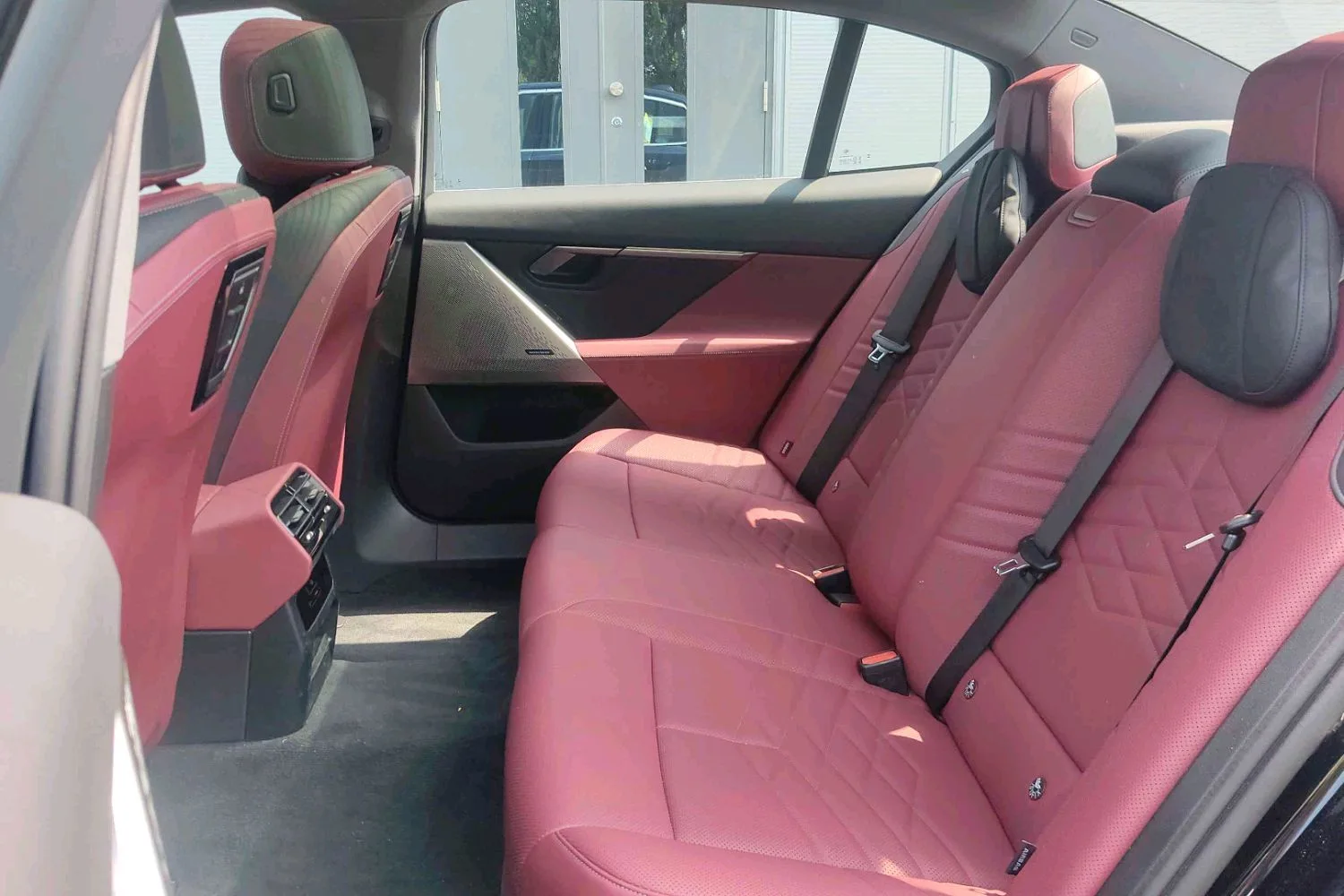 BMW i5 2024 eDrive 40L M Sport Package
