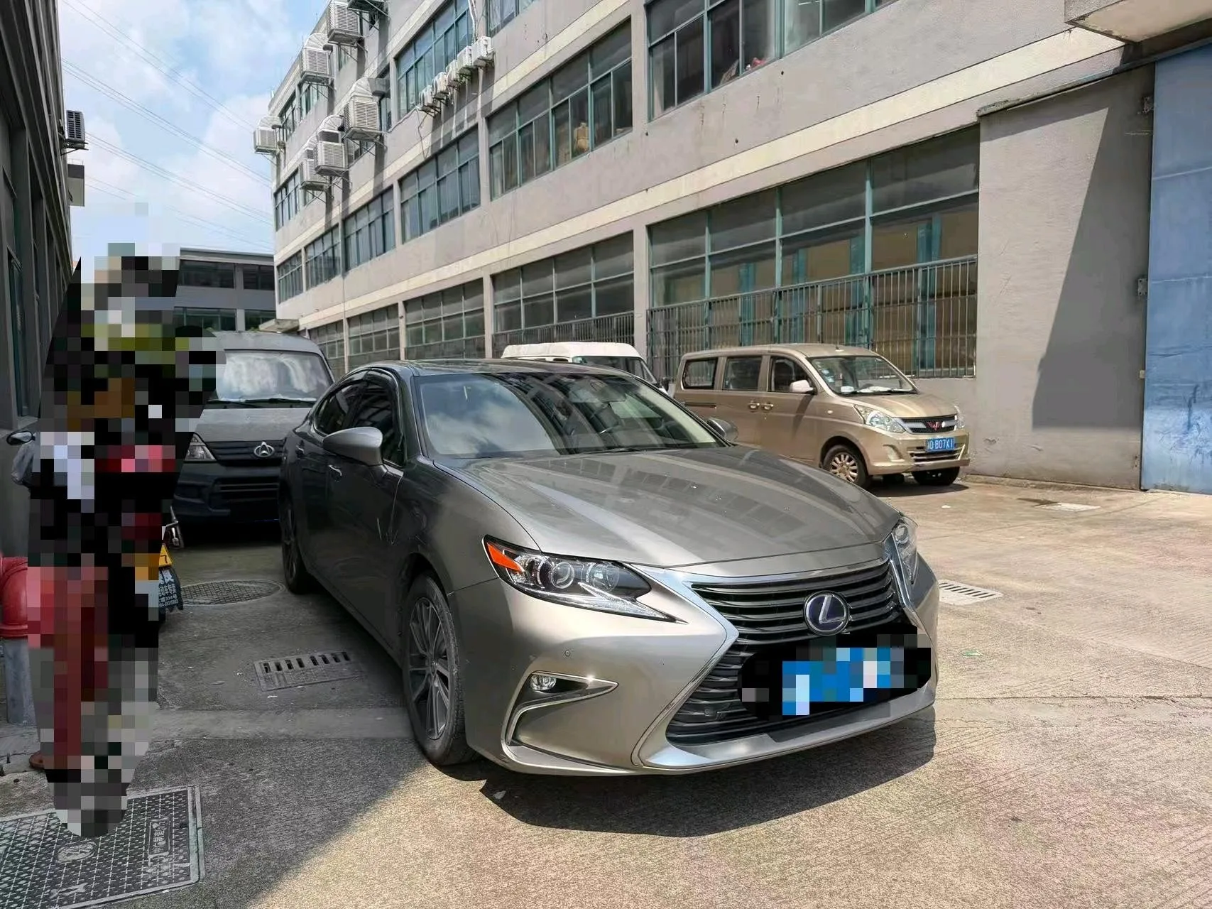 2015 Lexus ES 300h Comfort Edition