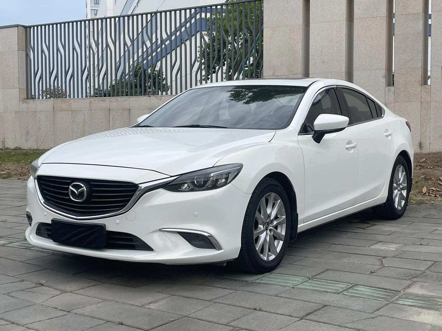Mazda6 Atenza 2017 2.0L Blue Sky Luxury Edition