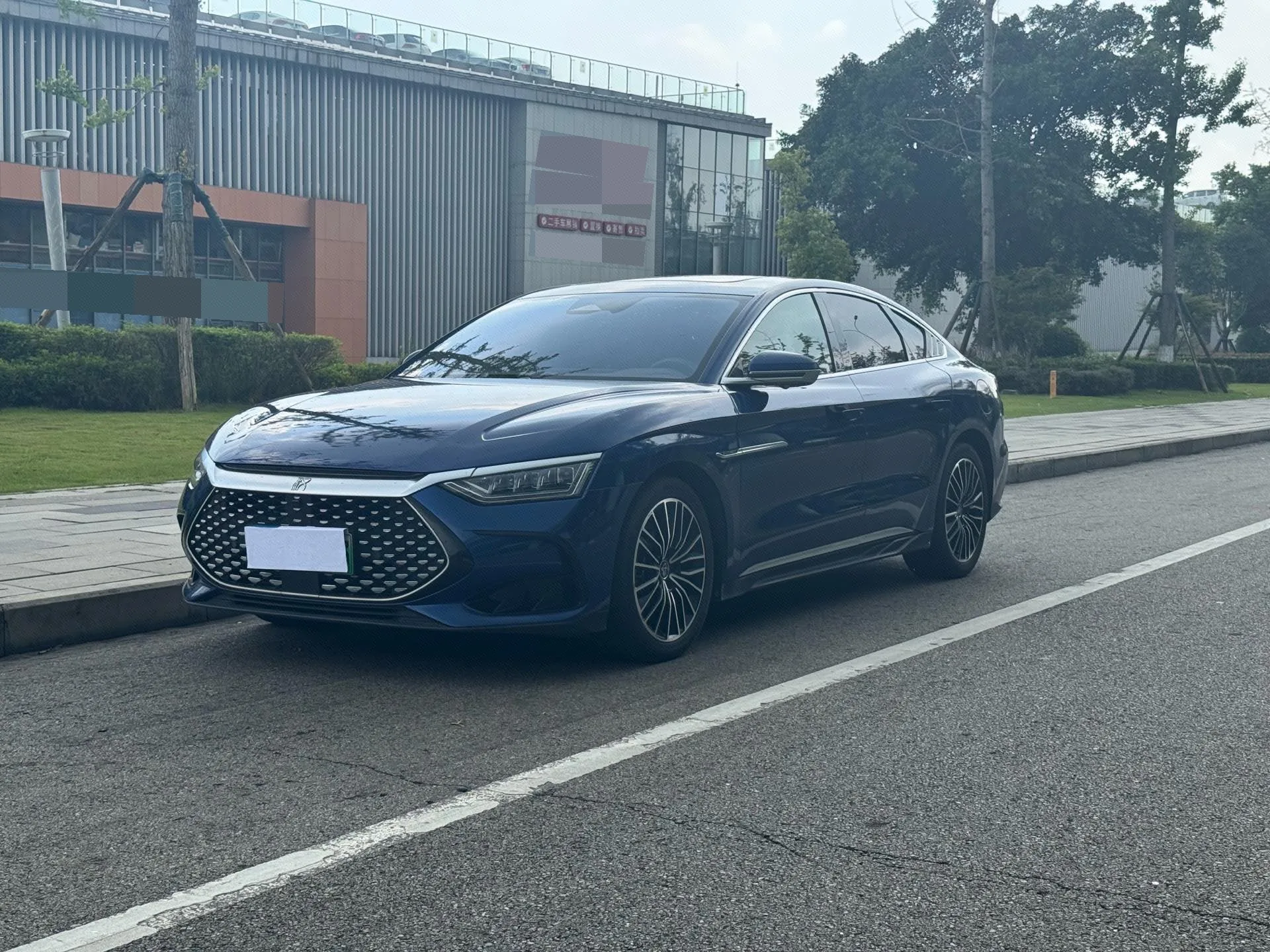 Han 2022 DM-i 121KM Premium Edition