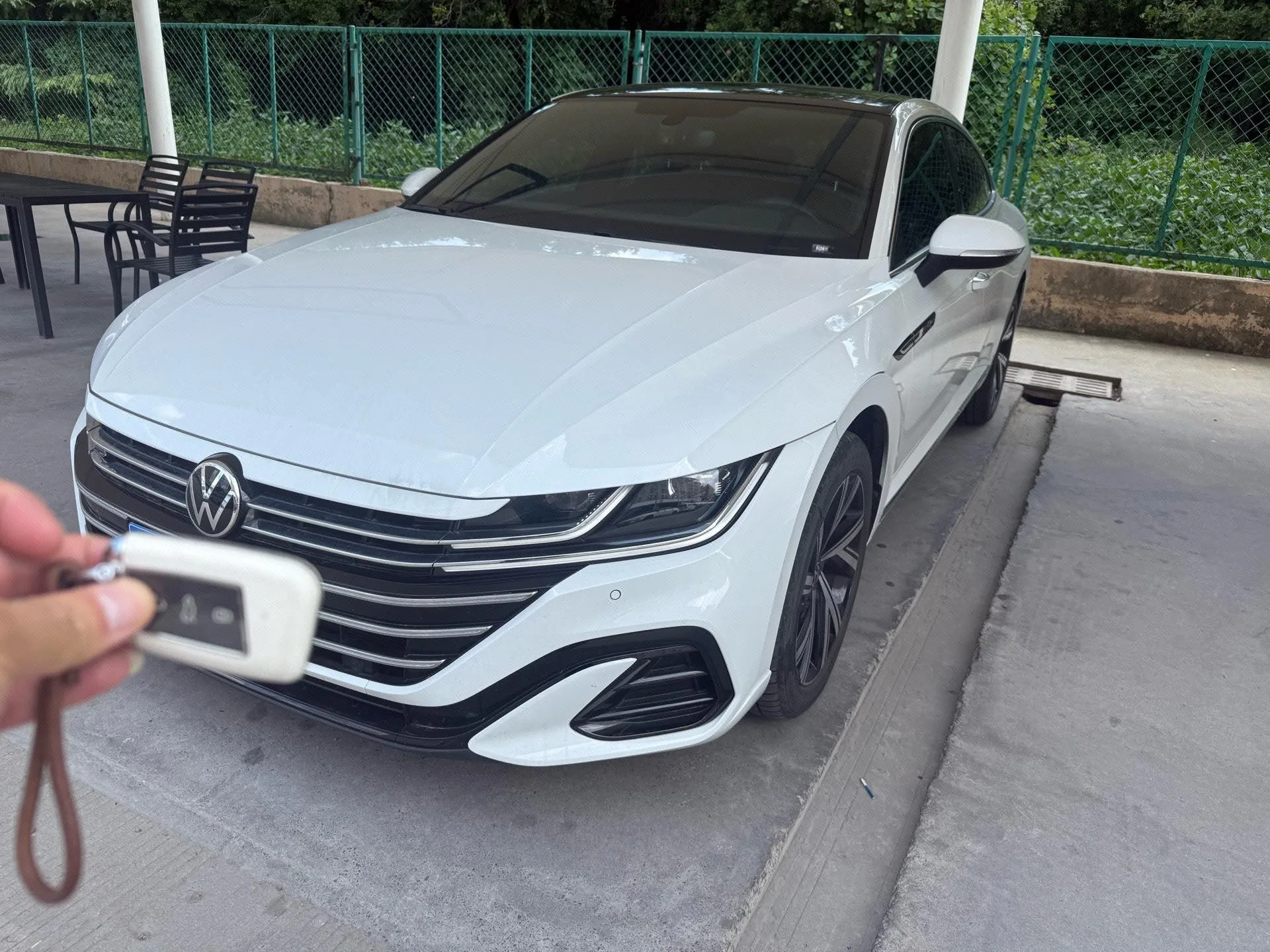 Volkswagen 2024 CC 2.0TSI 330TSI Dazzling Edition Automatic