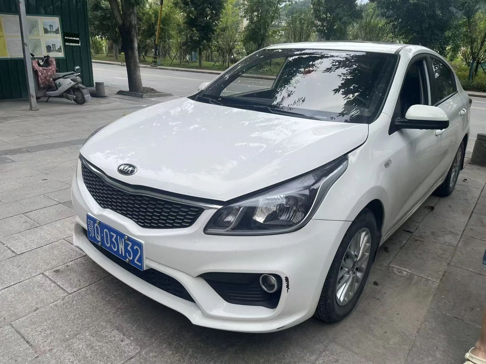 Kia K2 2017 Sedan 1.4L AT GLS
