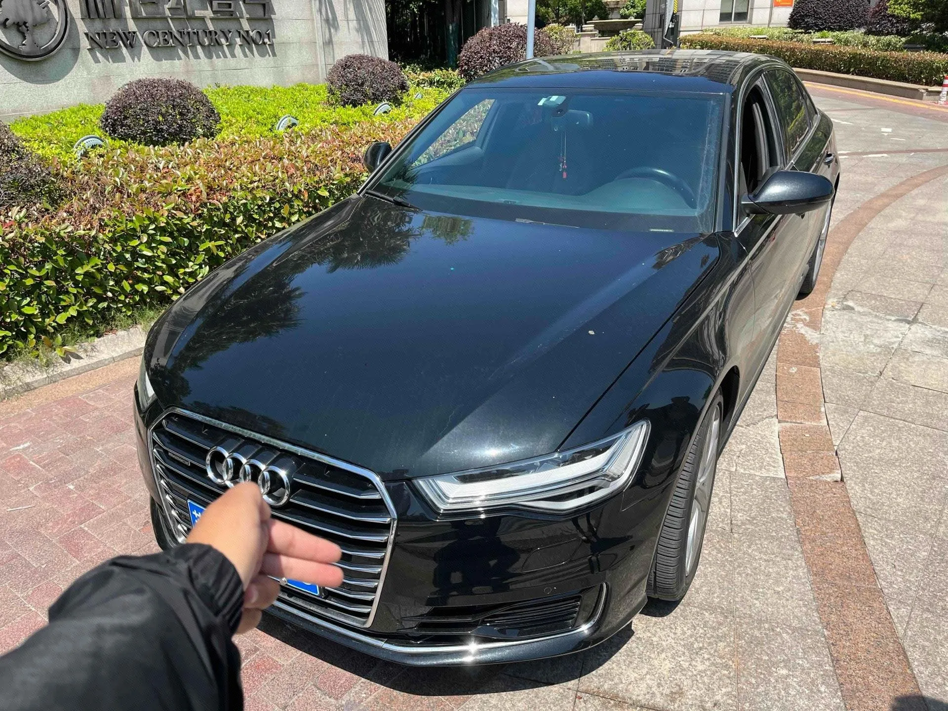 2018 Audi A6L 30th Anniversary Edition 45 TFSI quattro Sport