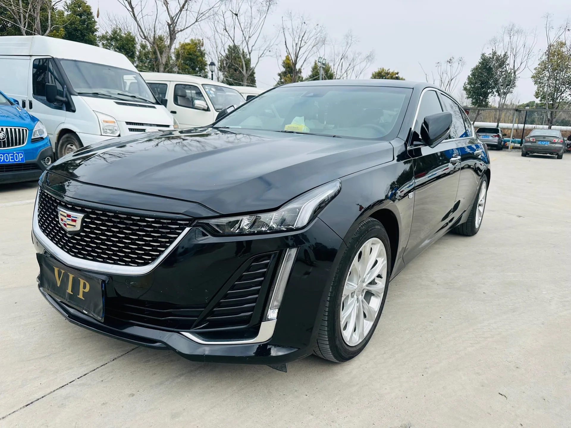 2023 Cadillac CT5 28T Luxury (Standard Edition)