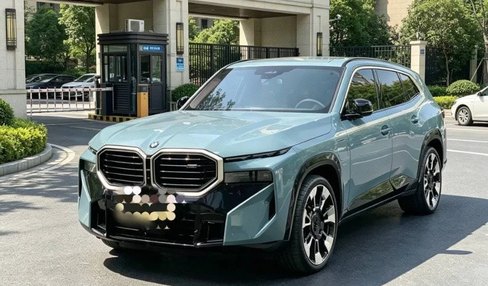 2023 BMW XM (Imported) XM 50e 3.0T Automatic