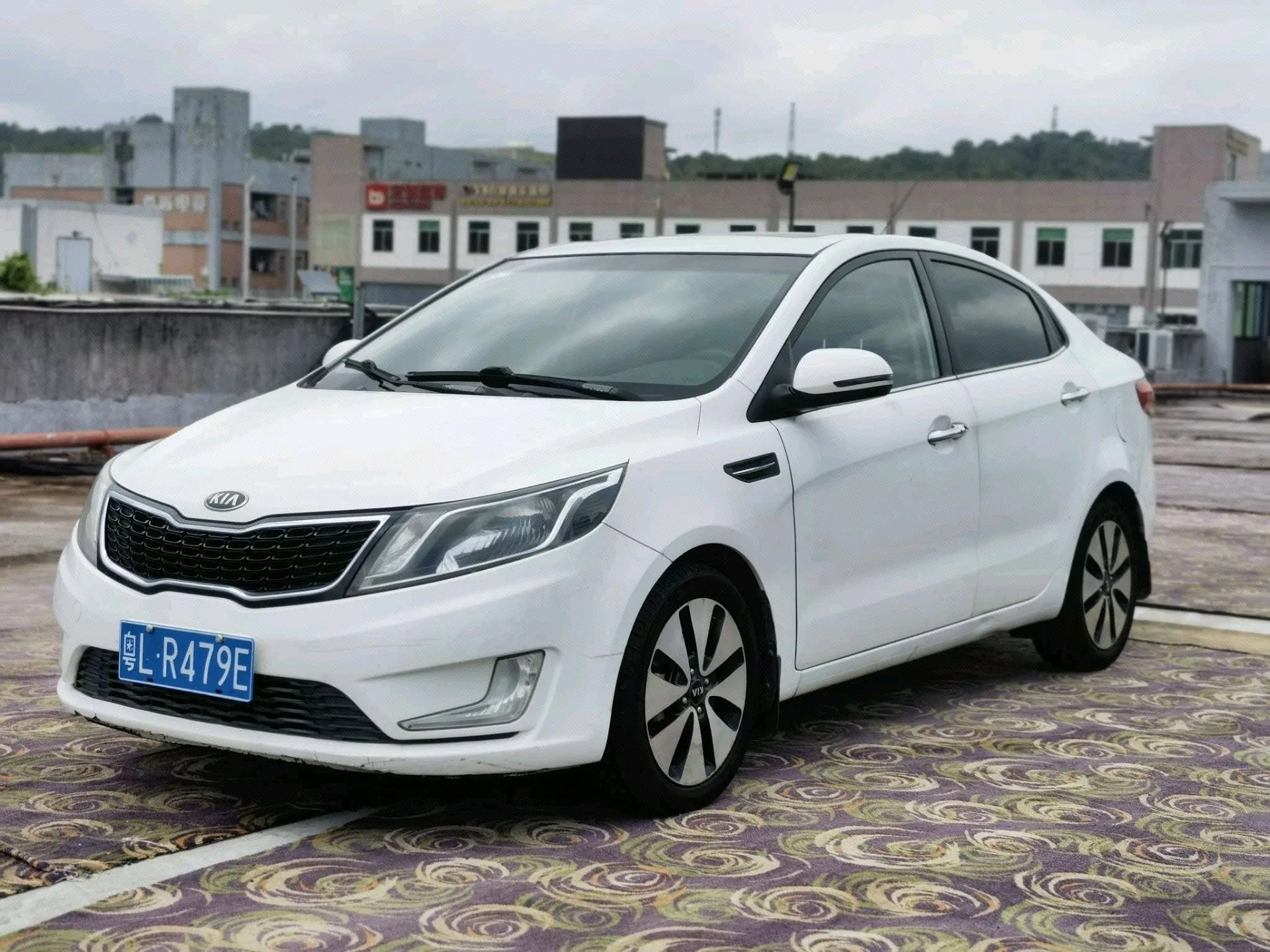 2012 Kia K2 Sedan 1.6L AT Premium ECO Commemorative Edition