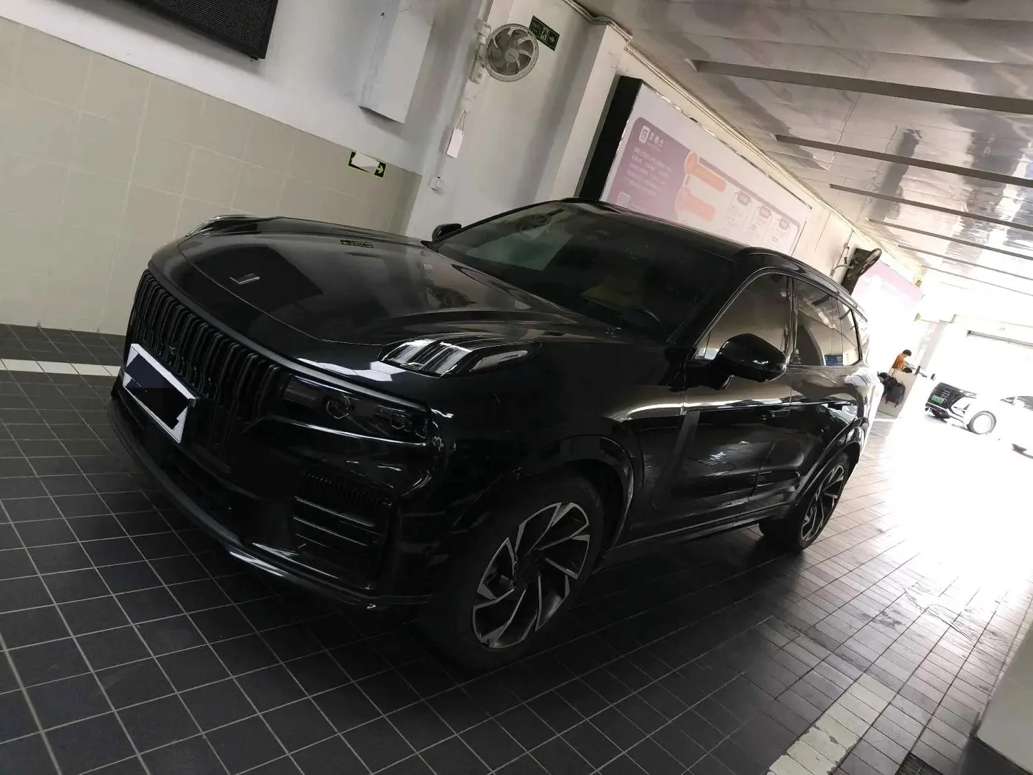 Lynk & Co 2021 Lynk & Co 09 MHEV 2.0T Halo 6-seater Automatic