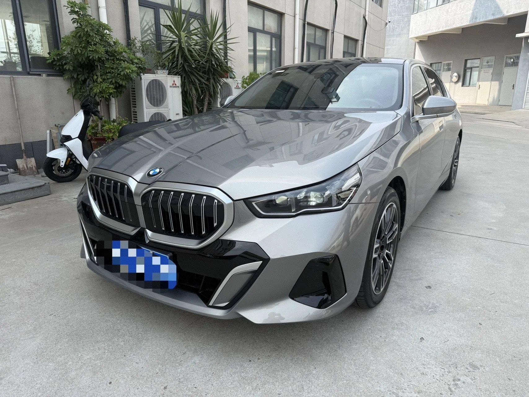 2024 BMW 5 Series 530Li 48V 2.0T Leading M Sport Package Automatic