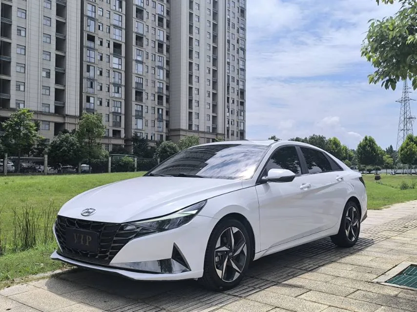 Hyundai Elantra 2023 1.5L CVT GLX Elite Edition