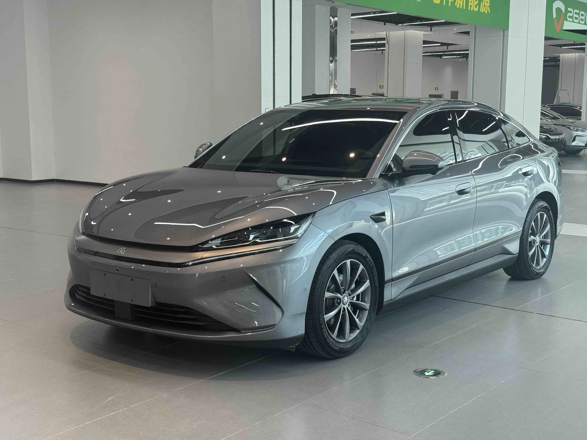 BYD 2025 Qin L EV 545KM Super Edition Automatic