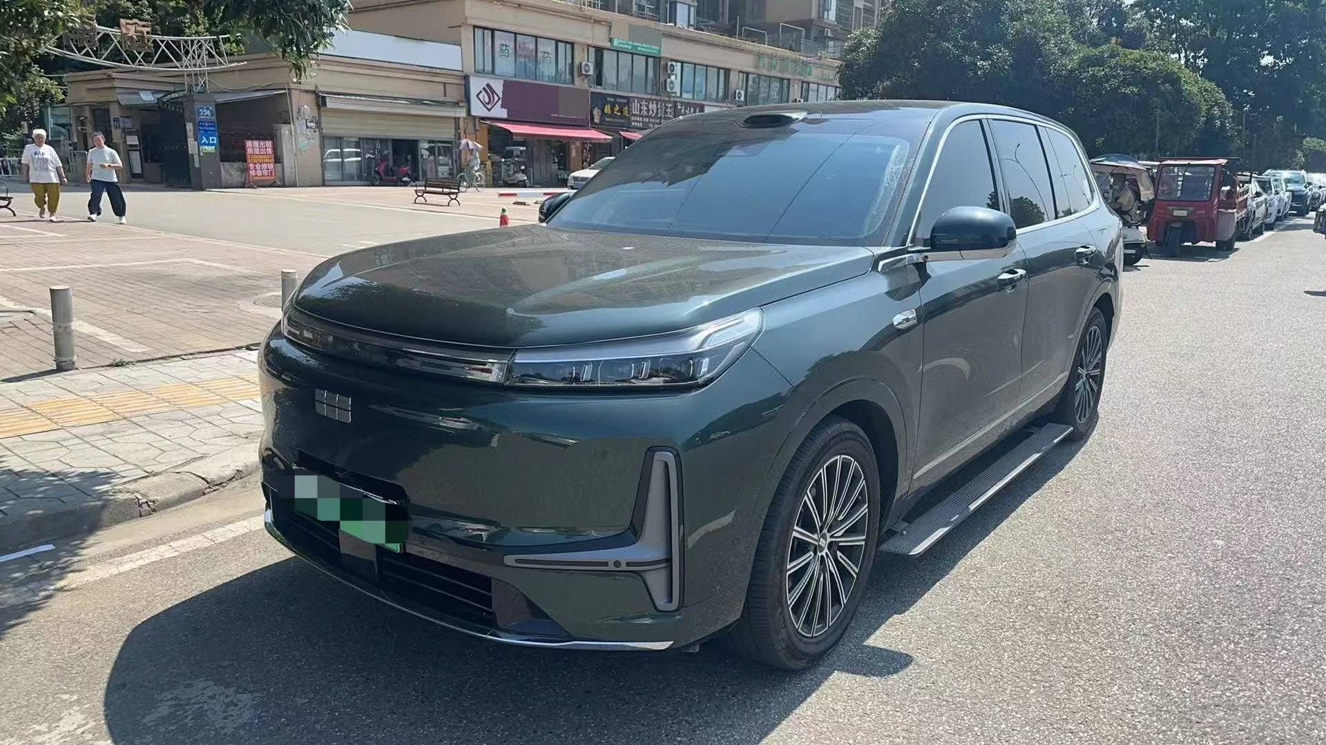 Geely Galaxy 2025 M9 1.5T 210km/h 4WD Navigator Edition Automatic Transmission