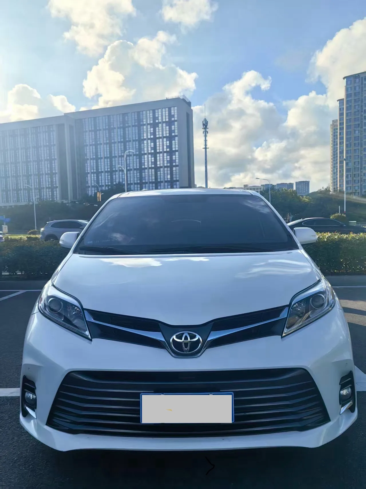 Toyota Sienna (Imported) 2019 Model Year Sienna 3.5 Limited Premium, 2WD, 7-Seater, U.S. Spec, Automatic Transmission