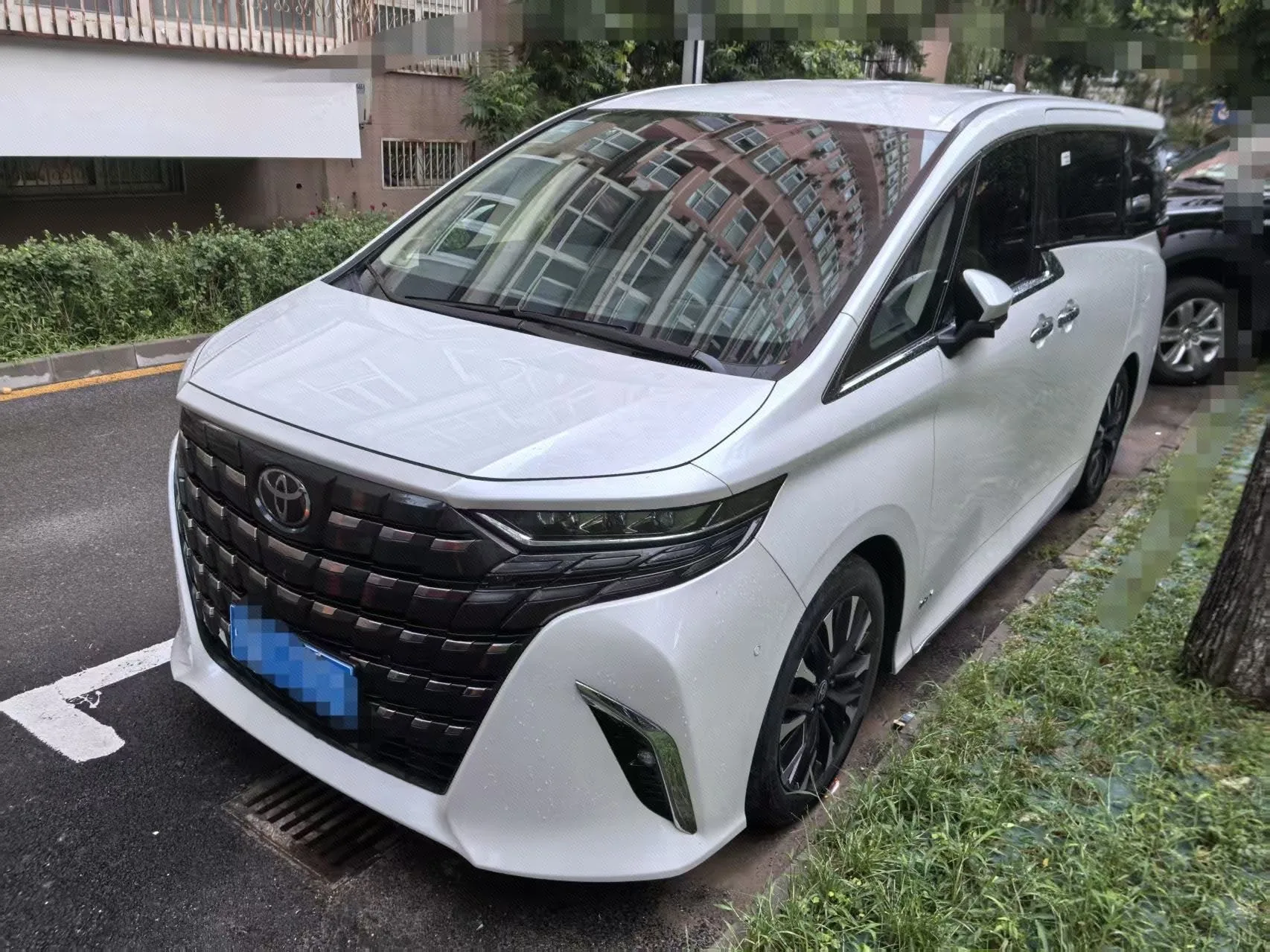 2024 Toyota Alphard (Imported) 2.5L CVT Premium Edition Automatic Transmission