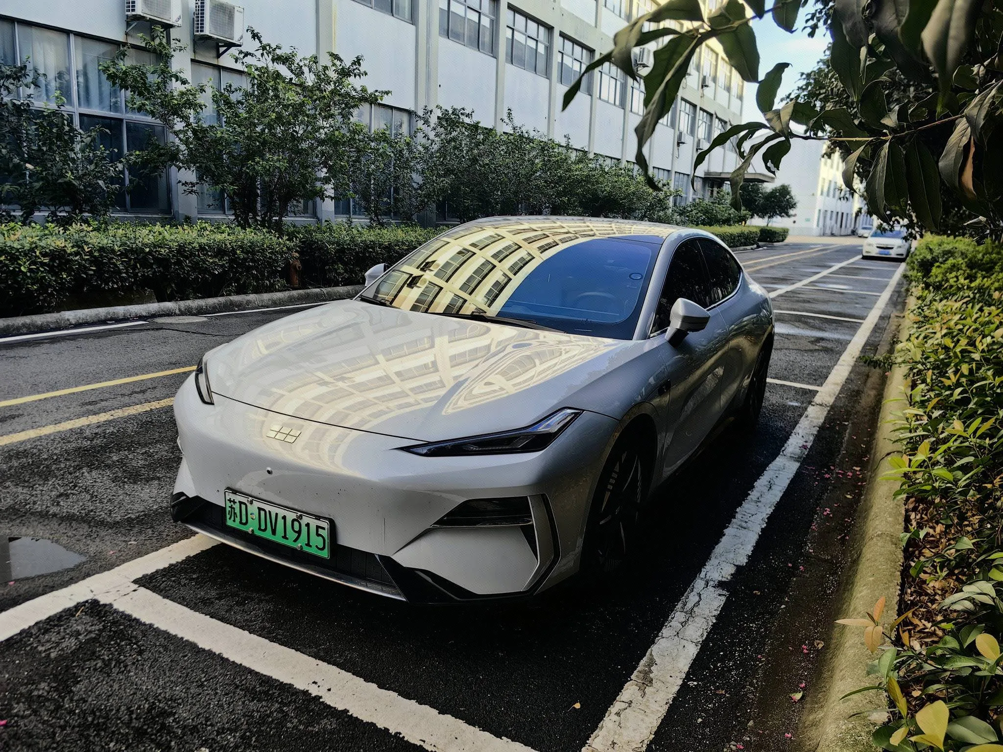 Galaxy E8 2024 Model, 550 km Range, Rear-Wheel Drive PRO