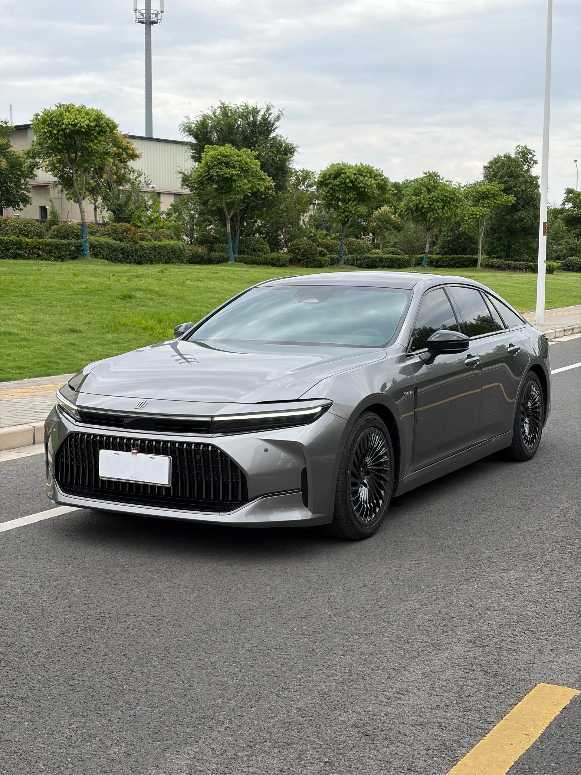 2024 Toyota Crown (Imported) 2.5L CVT Supreme Edition Automatic