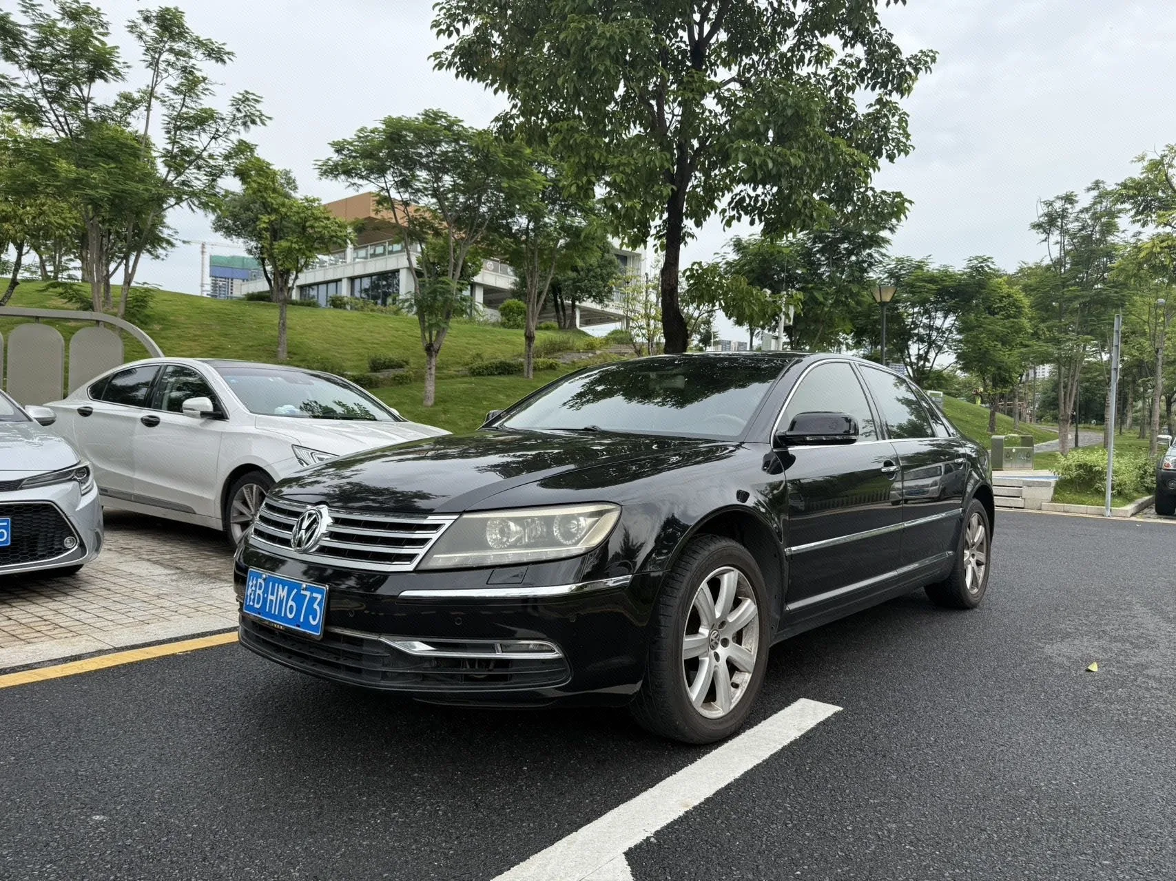 Phaeton 2012 Model Year 3.0L Elite Custom Edition